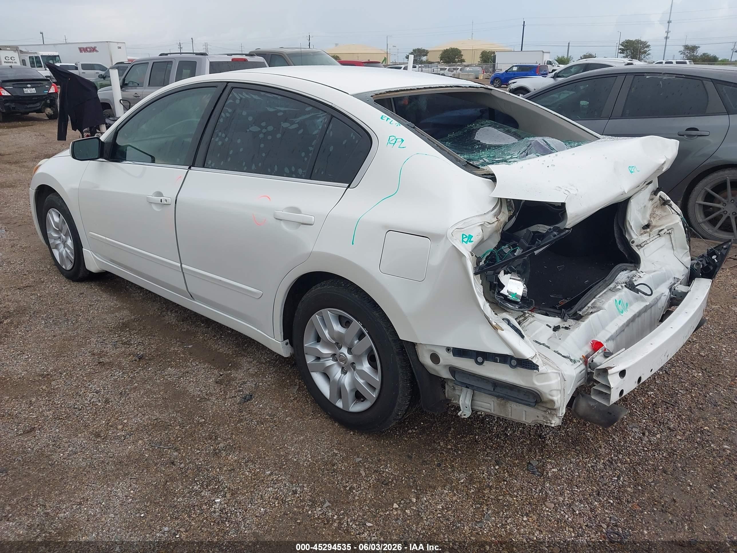 2010 Nissan Altima 2.5 S White vin: 1N4AL2AP9AN546566