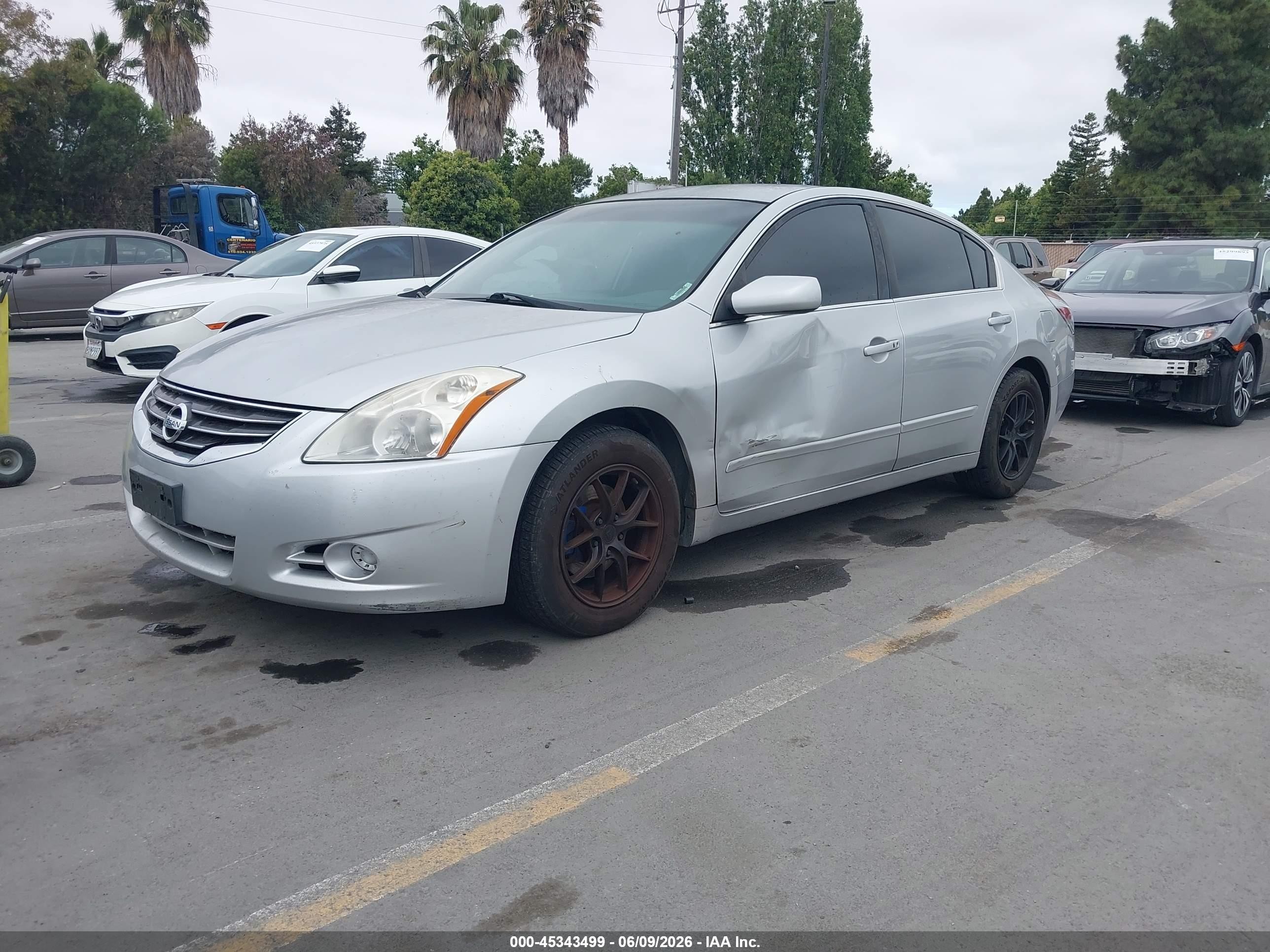 2011 Nissan Altima 2.5 S Silver vin: 1N4AL2AP9BC101385