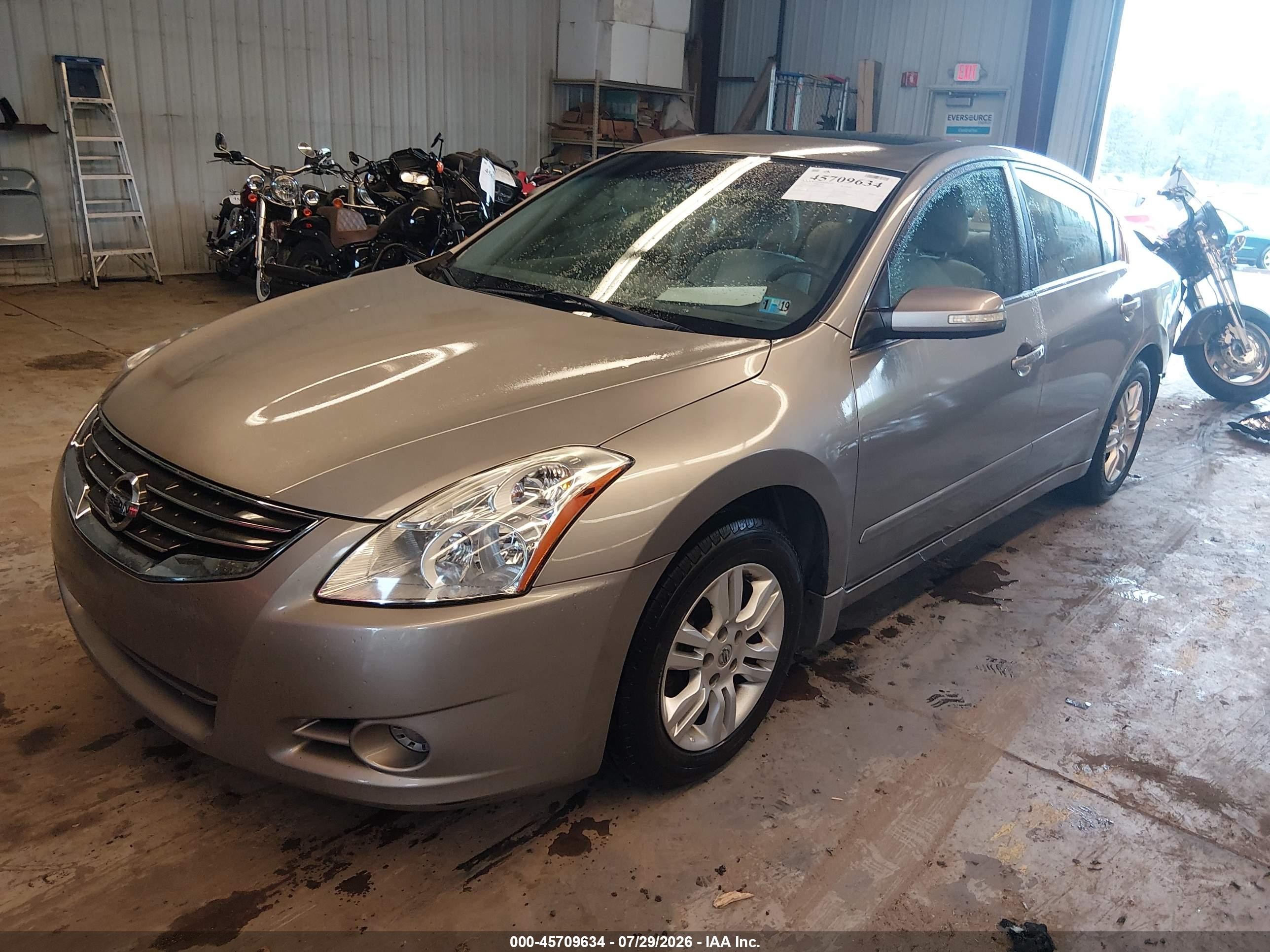 2011 Nissan Altima 2.5 S Tan vin: 1N4AL2AP9BC138663