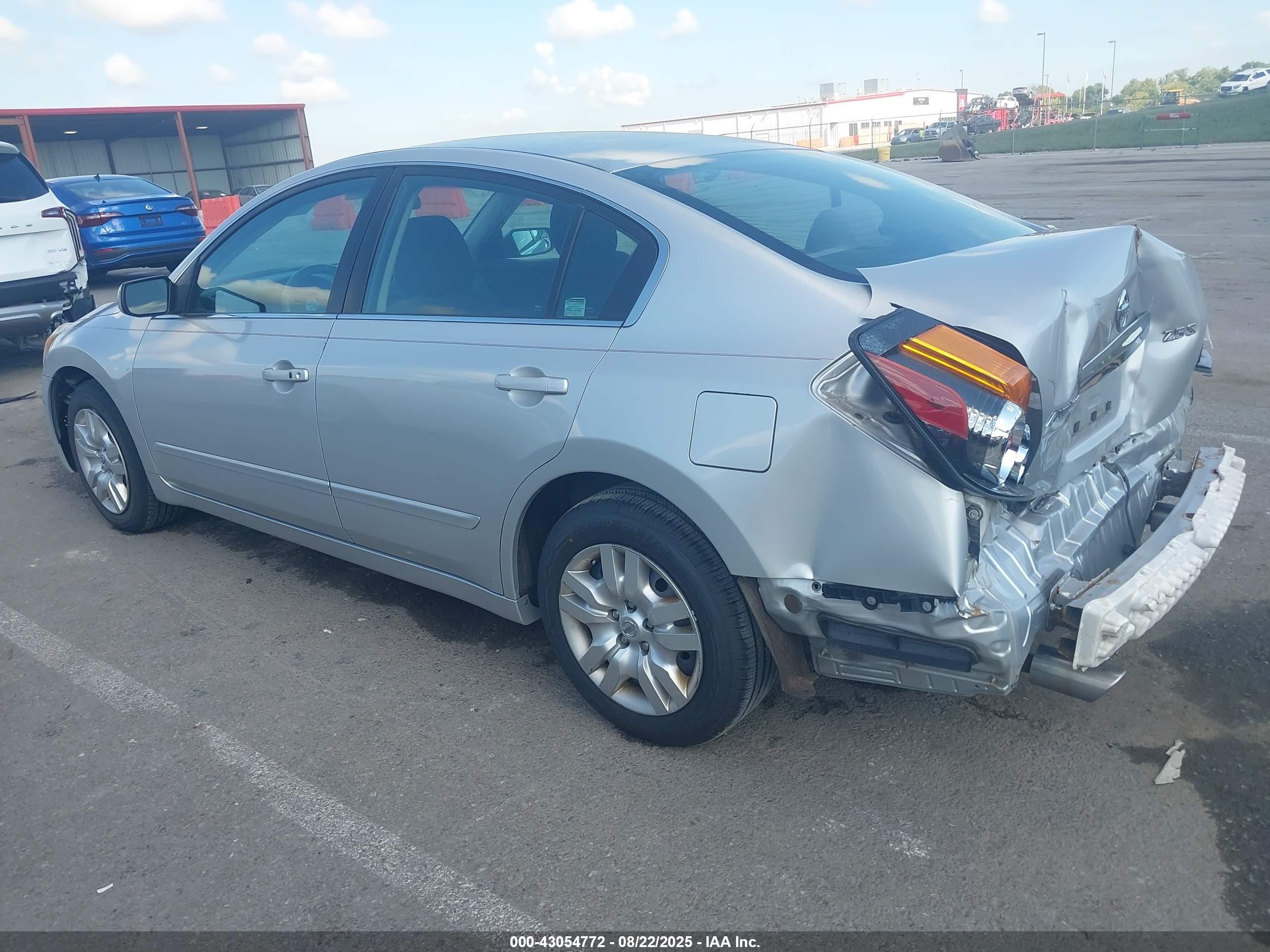 2011 Nissan Altima 2.5 S Silver vin: 1N4AL2AP9BC154412