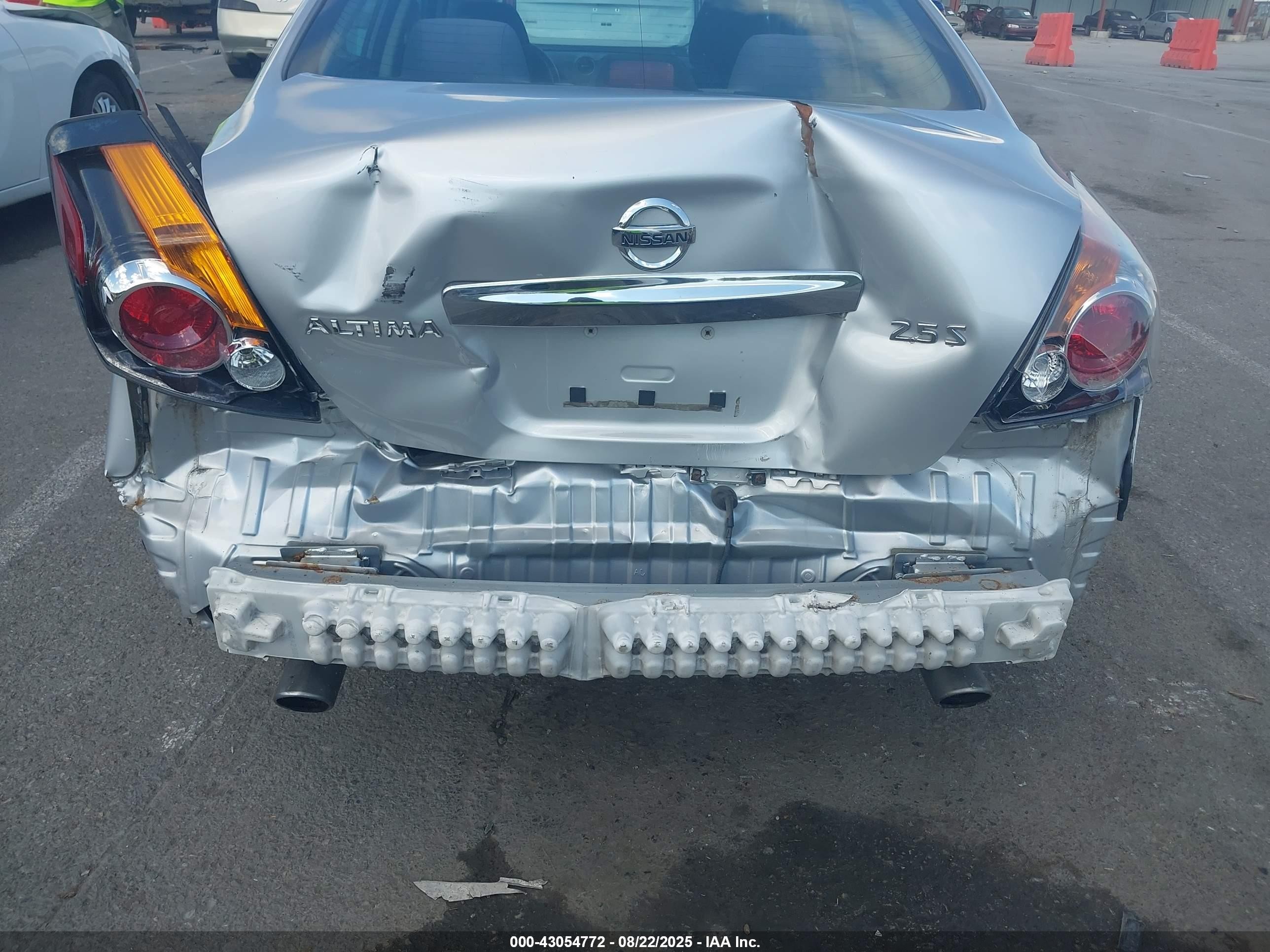 2011 Nissan Altima 2.5 S Silver vin: 1N4AL2AP9BC154412