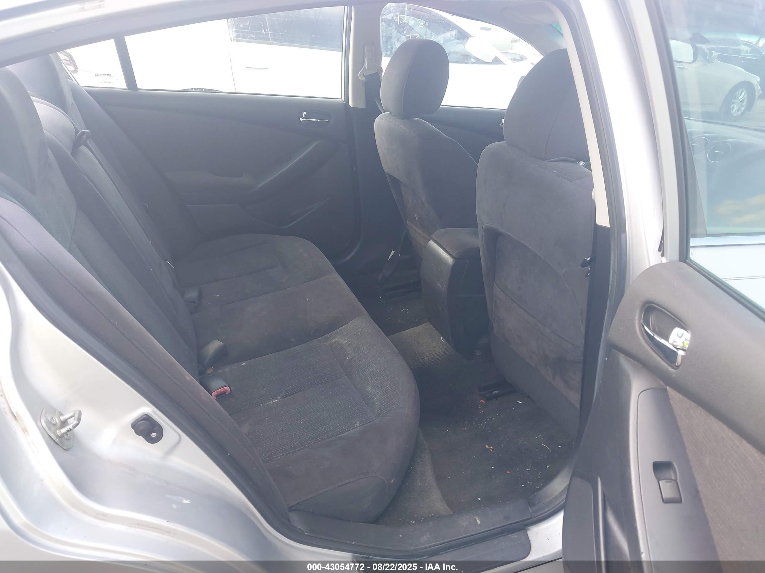 2011 Nissan Altima 2.5 S Silver vin: 1N4AL2AP9BC154412
