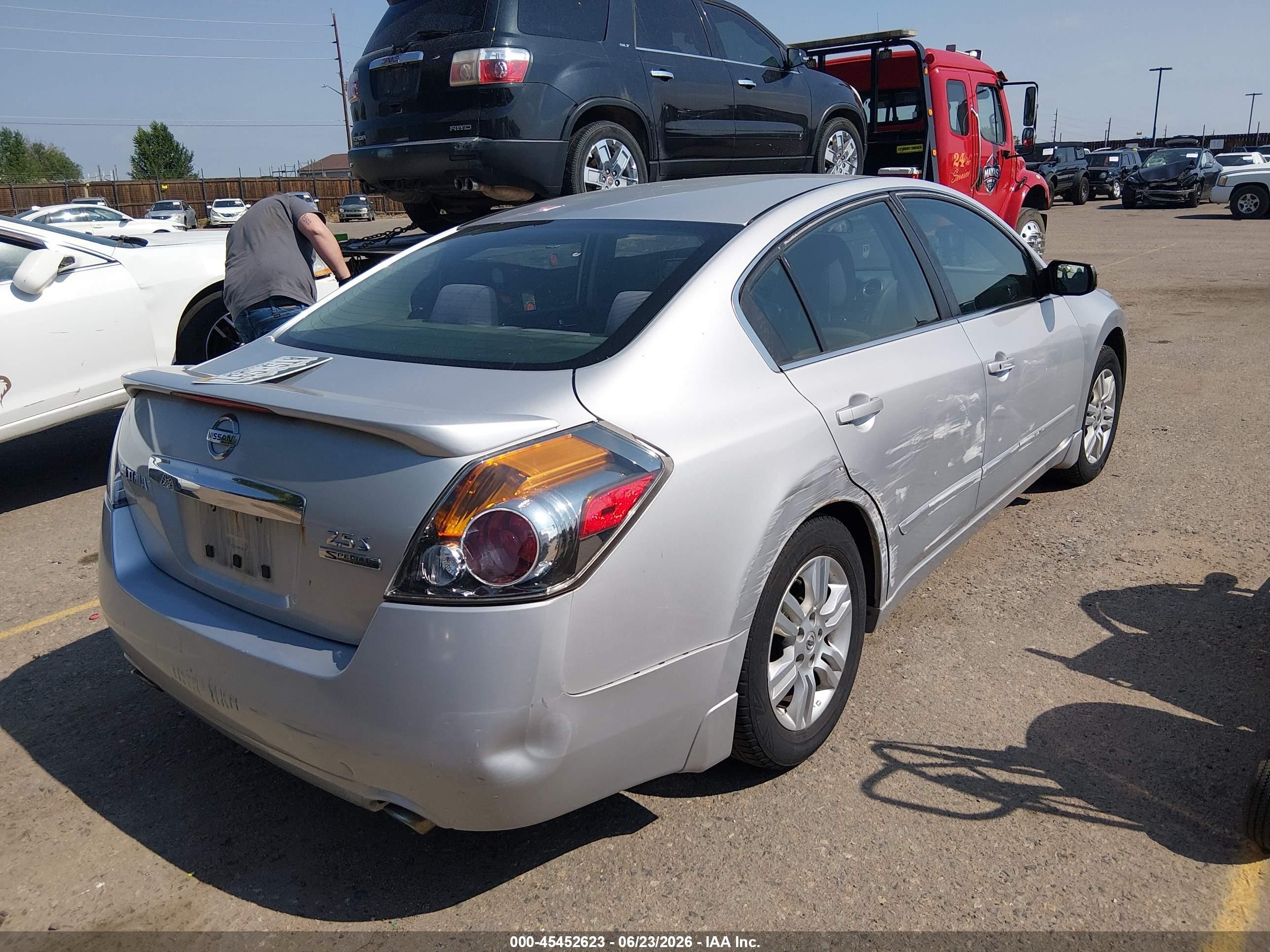 2011 Nissan Altima 2.5 S Серебряный vin: 1N4AL2AP9BN408351