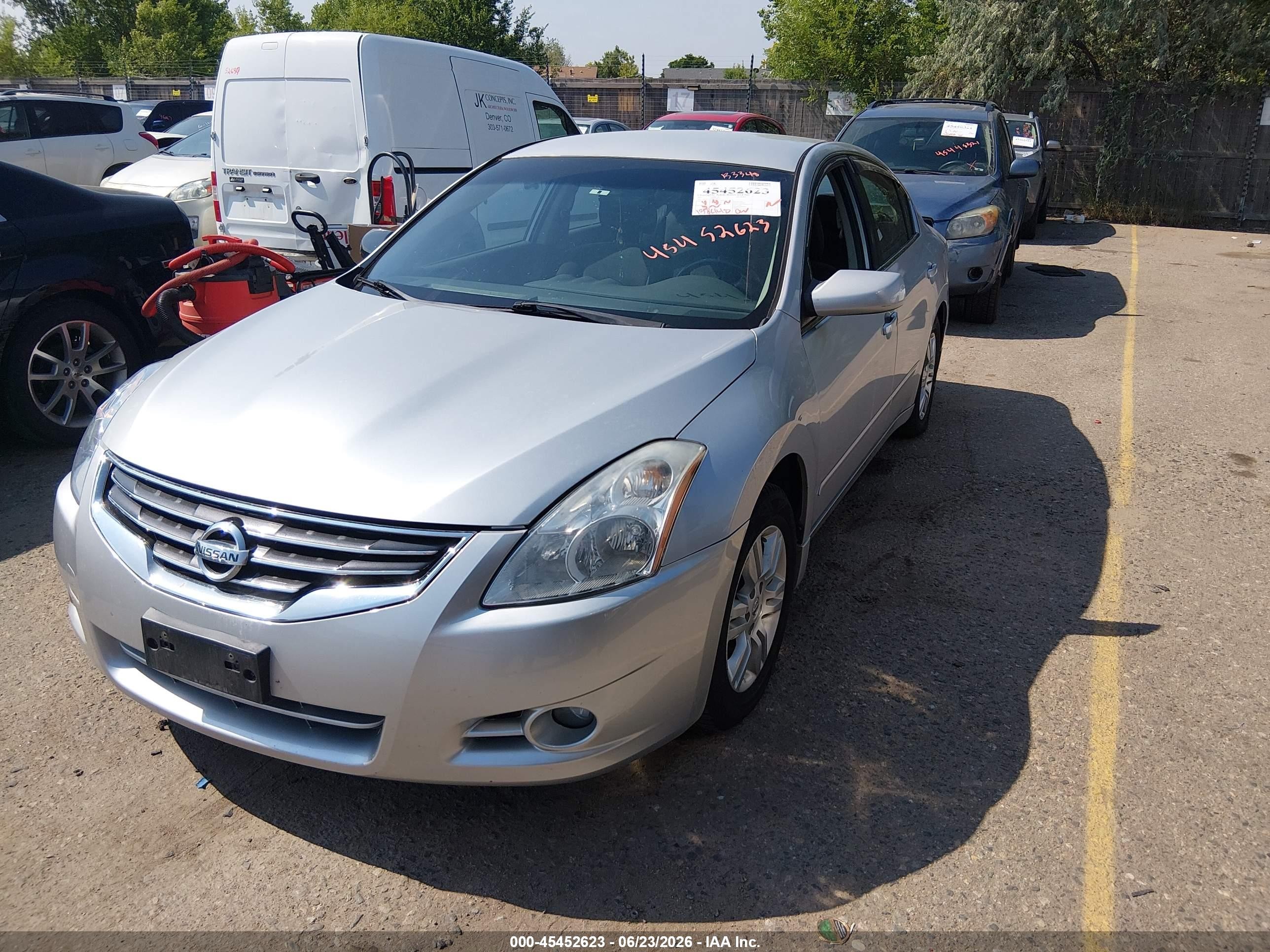 2011 Nissan Altima 2.5 S Серебряный vin: 1N4AL2AP9BN408351