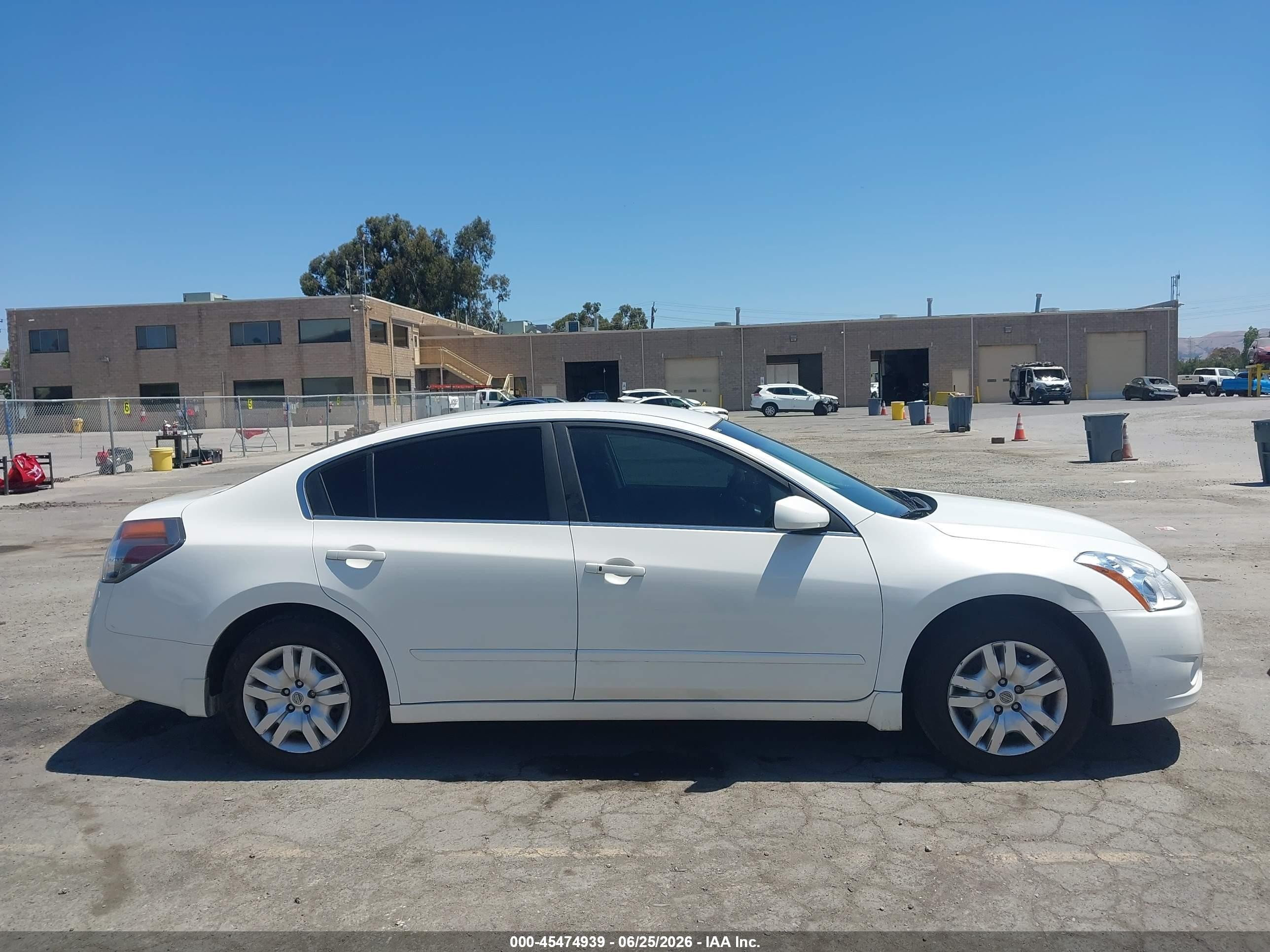 2011 Nissan Altima 2.5 S White vin: 1N4AL2AP9BN413789