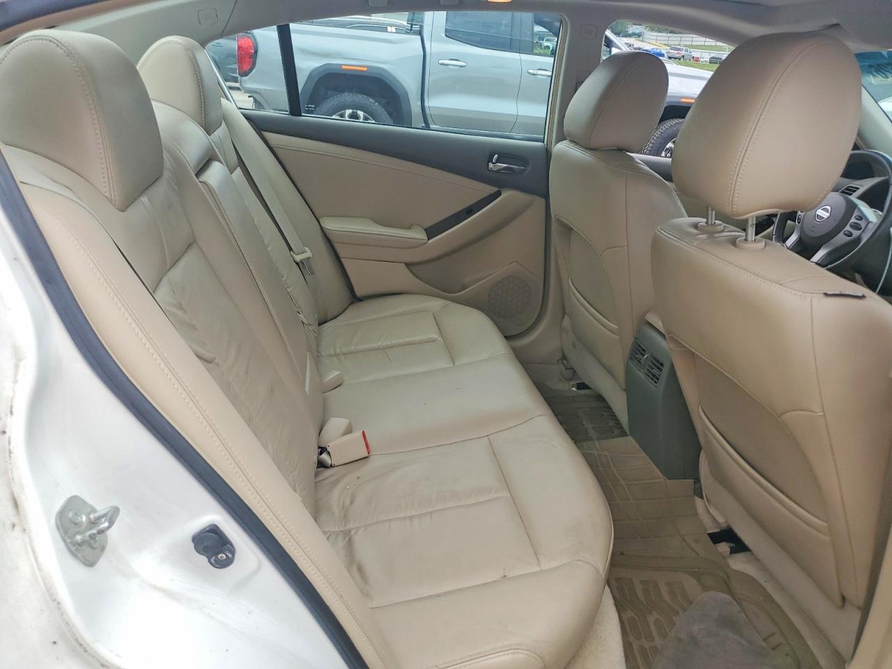 2011 Nissan Altima 2.5 White vin: 1N4AL2AP9BN421097