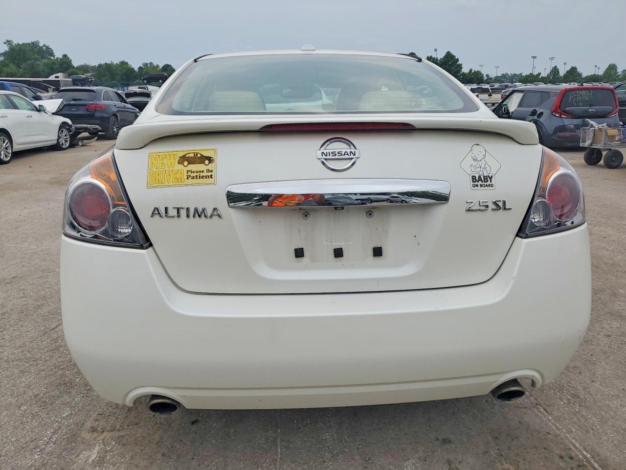 2011 Nissan Altima 2.5 White vin: 1N4AL2AP9BN421097