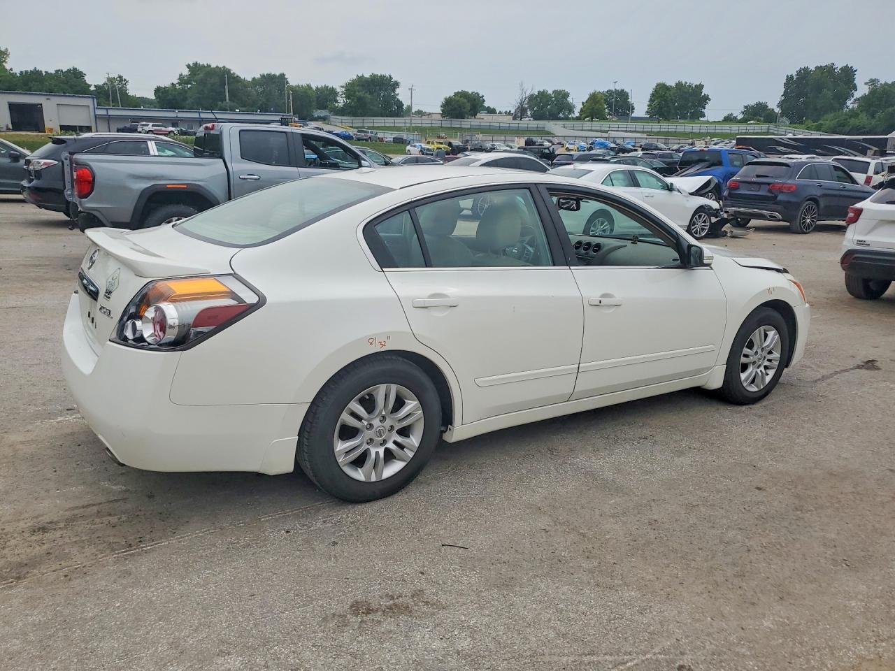 2011 Nissan Altima 2.5 White vin: 1N4AL2AP9BN421097