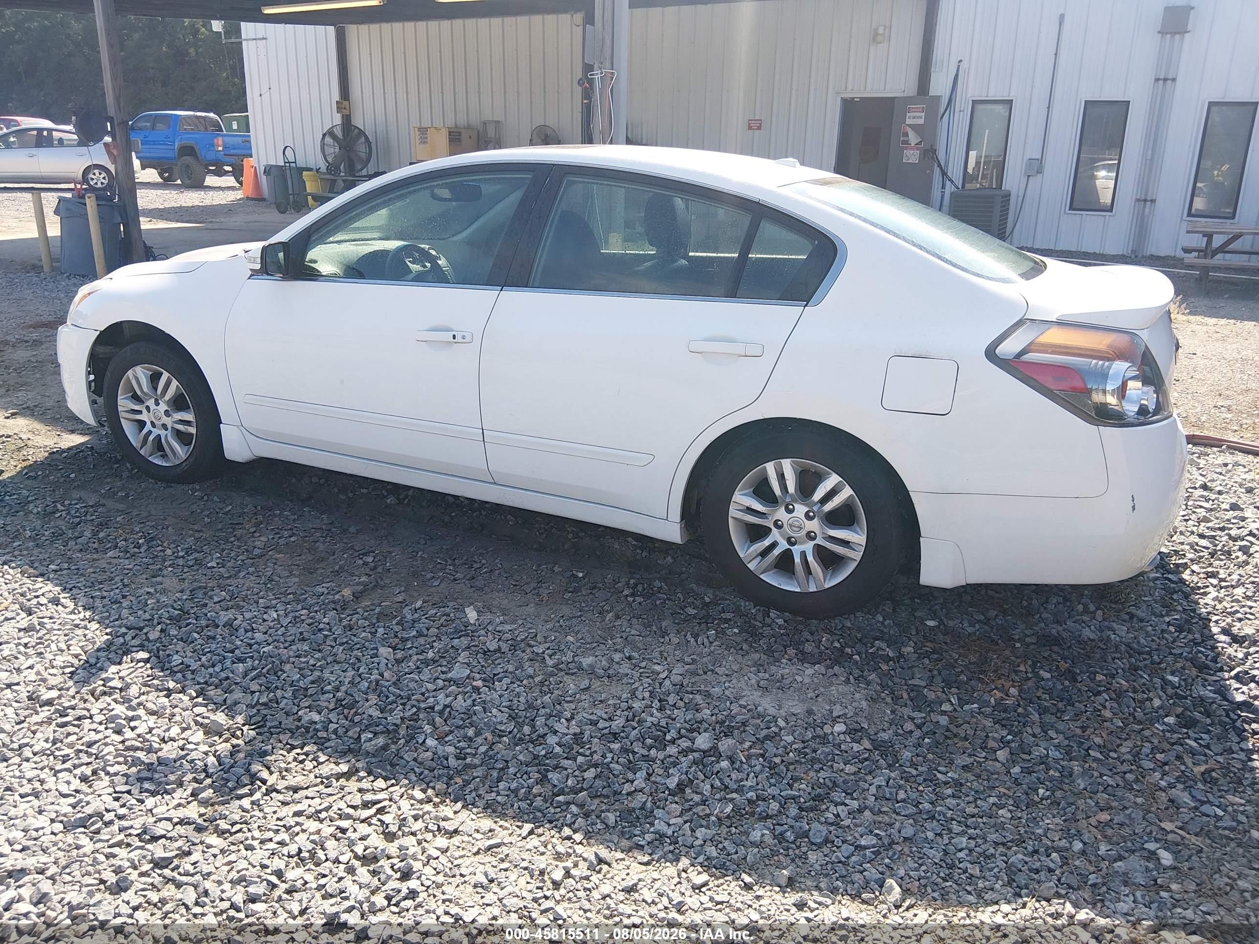 2011 Nissan Altima 2.5 S White vin: 1N4AL2AP9BN425859