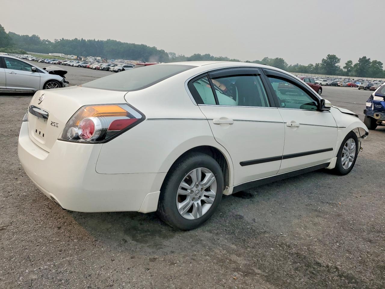 2011 Nissan Altima 2.5 White vin: 1N4AL2AP9BN430821