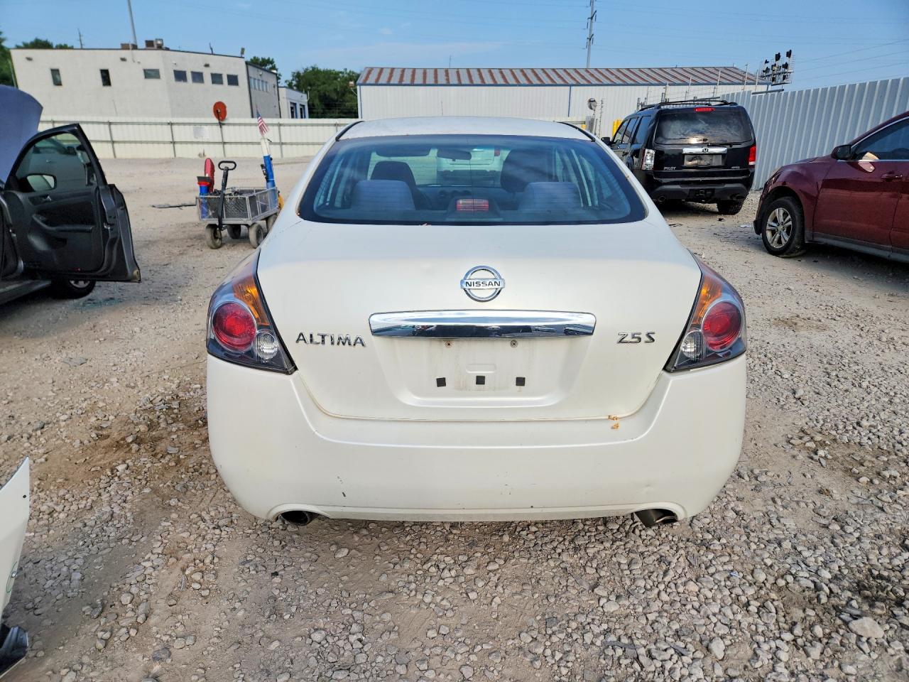 2011 Nissan Altima 2.5 White vin: 1N4AL2AP9BN430995