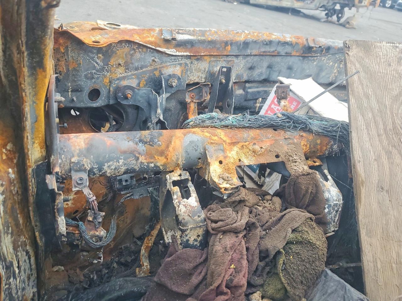 2011 Nissan Altima Burn vin: 1N4AL2AP9BN433363