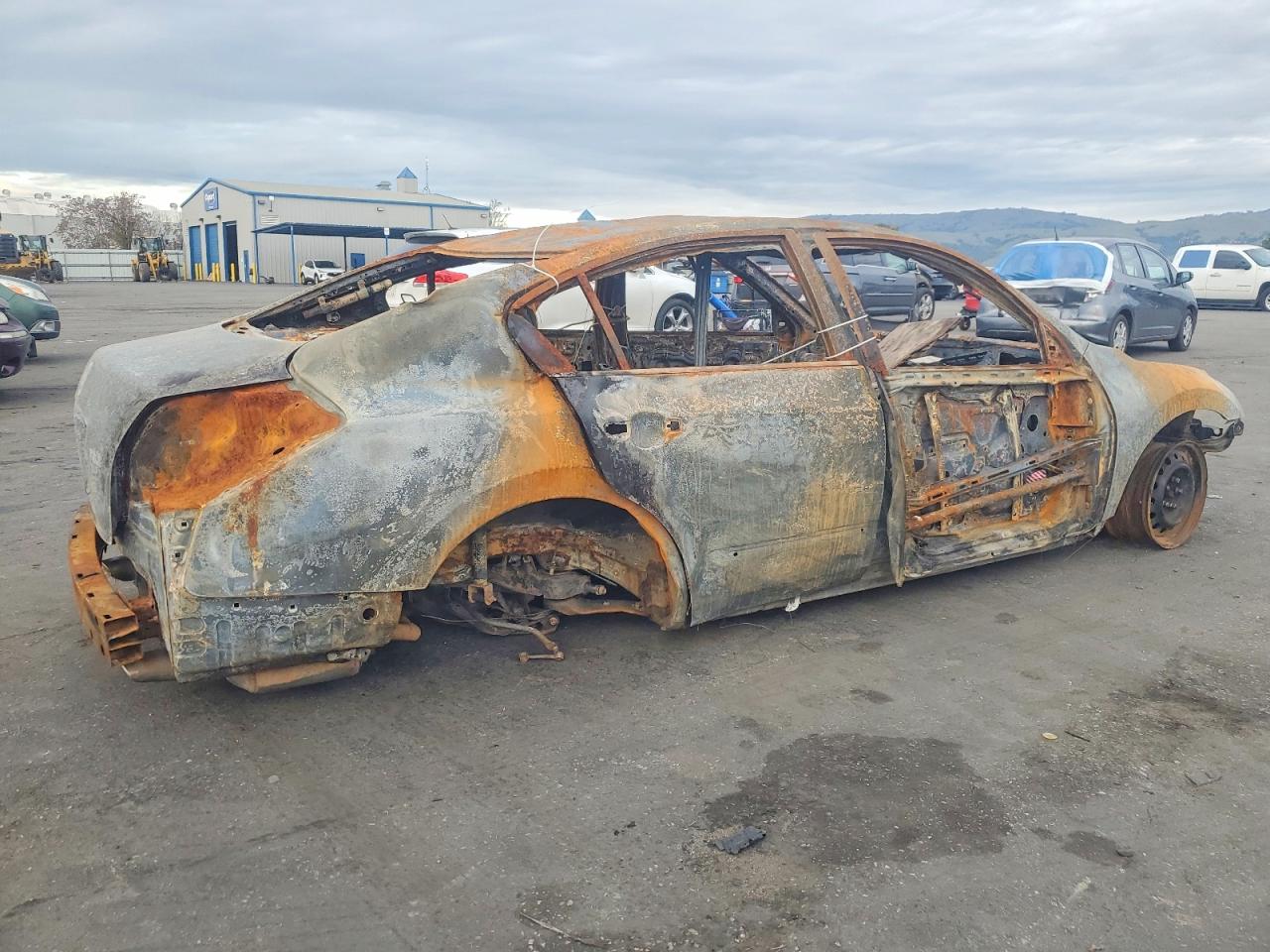 2011 Nissan Altima Burn vin: 1N4AL2AP9BN433363