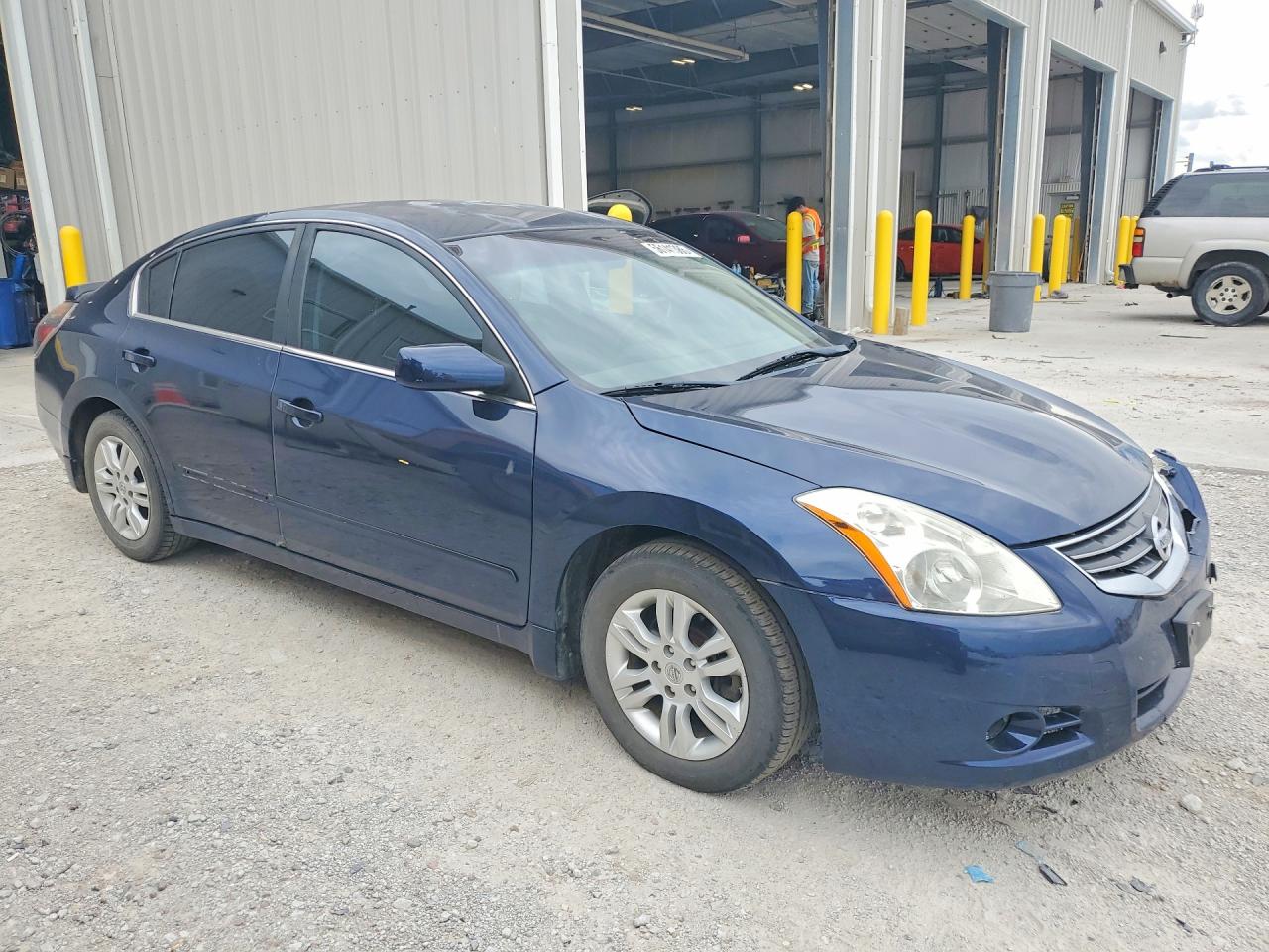 2011 Nissan Altima 2.5 Blue vin: 1N4AL2AP9BN447795