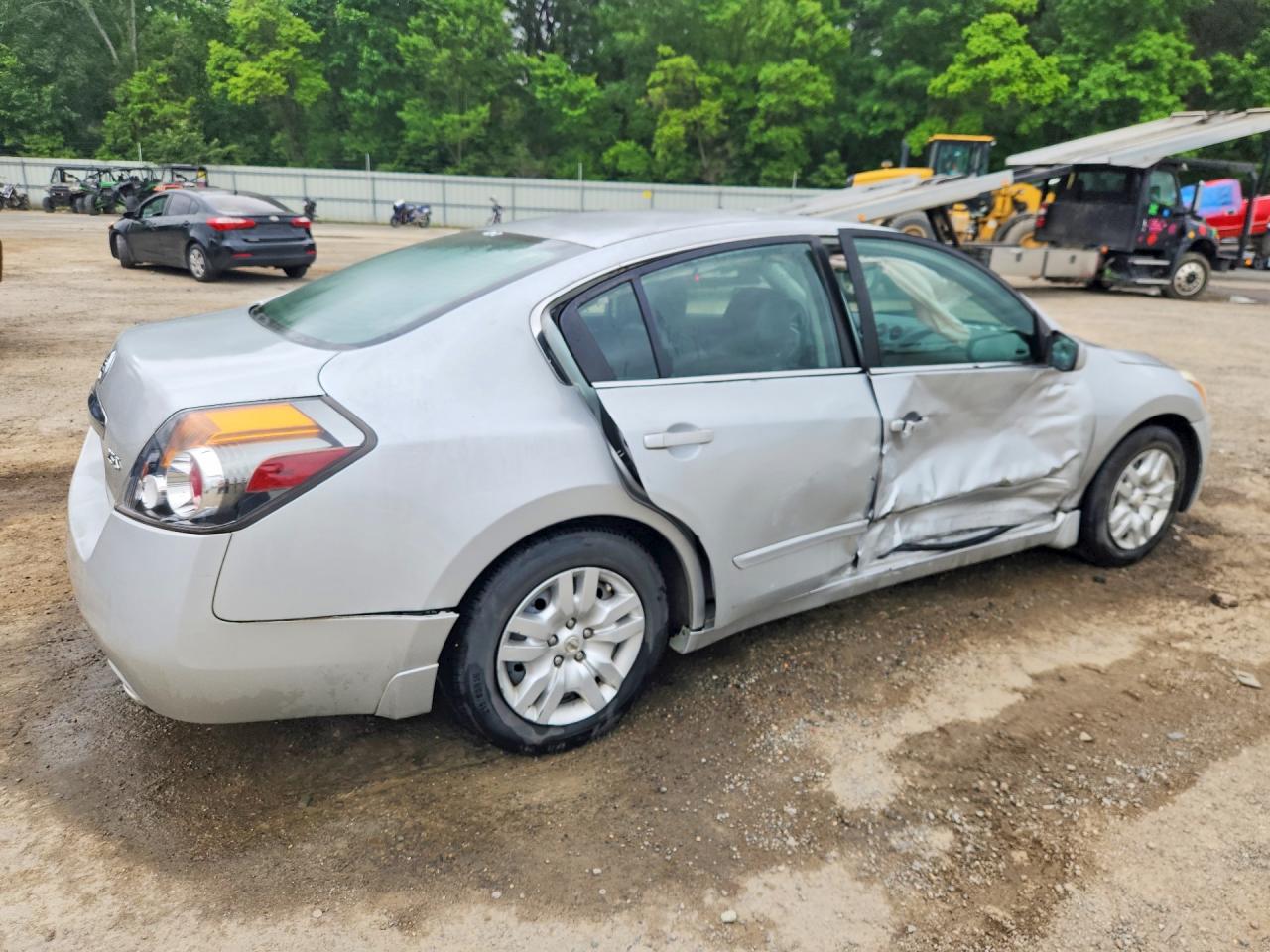 2011 Nissan Altima 2.5 Silver vin: 1N4AL2AP9BN450549