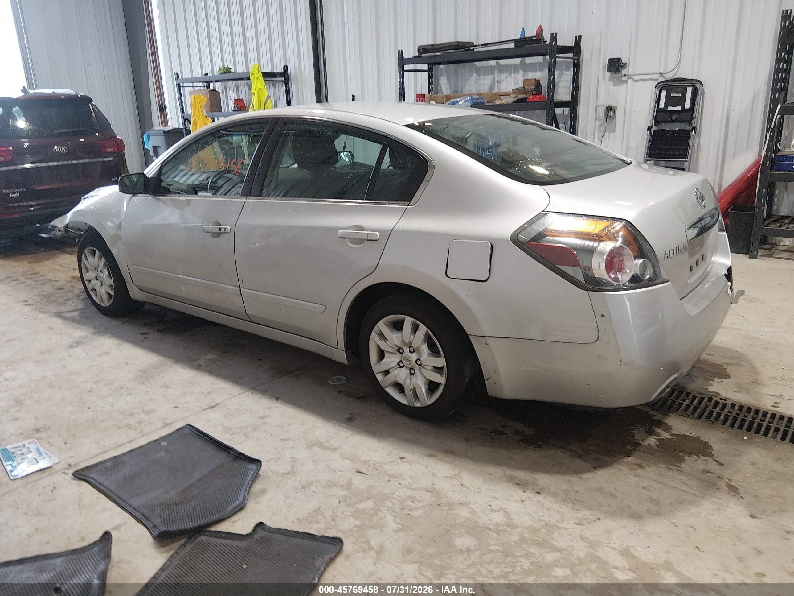 2011 Nissan Altima 2.5 S Silver vin: 1N4AL2AP9BN459042