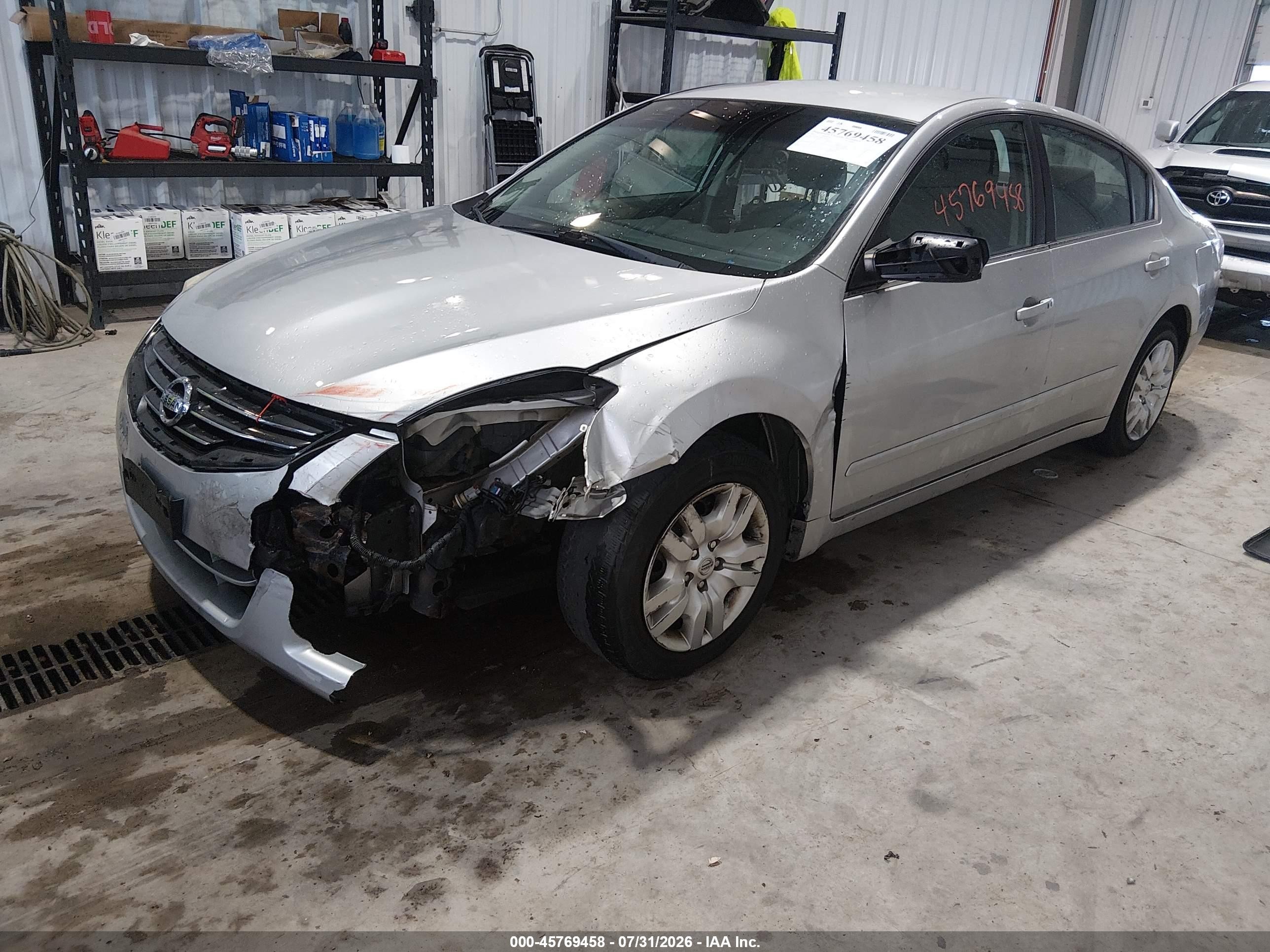2011 Nissan Altima 2.5 S Silver vin: 1N4AL2AP9BN459042