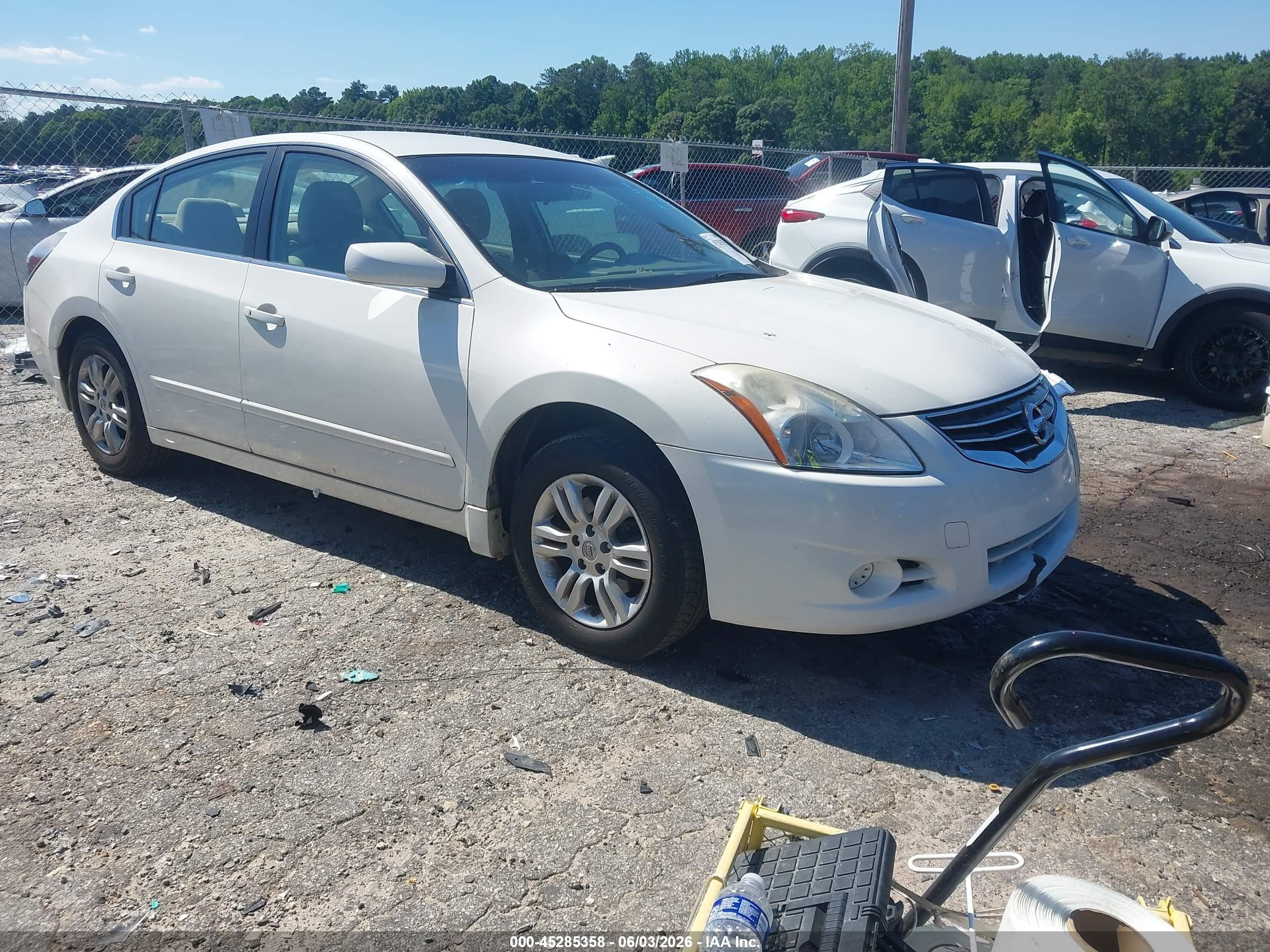 2012 Nissan Altima 2.5 S White vin: 1N4AL2AP9CC118348