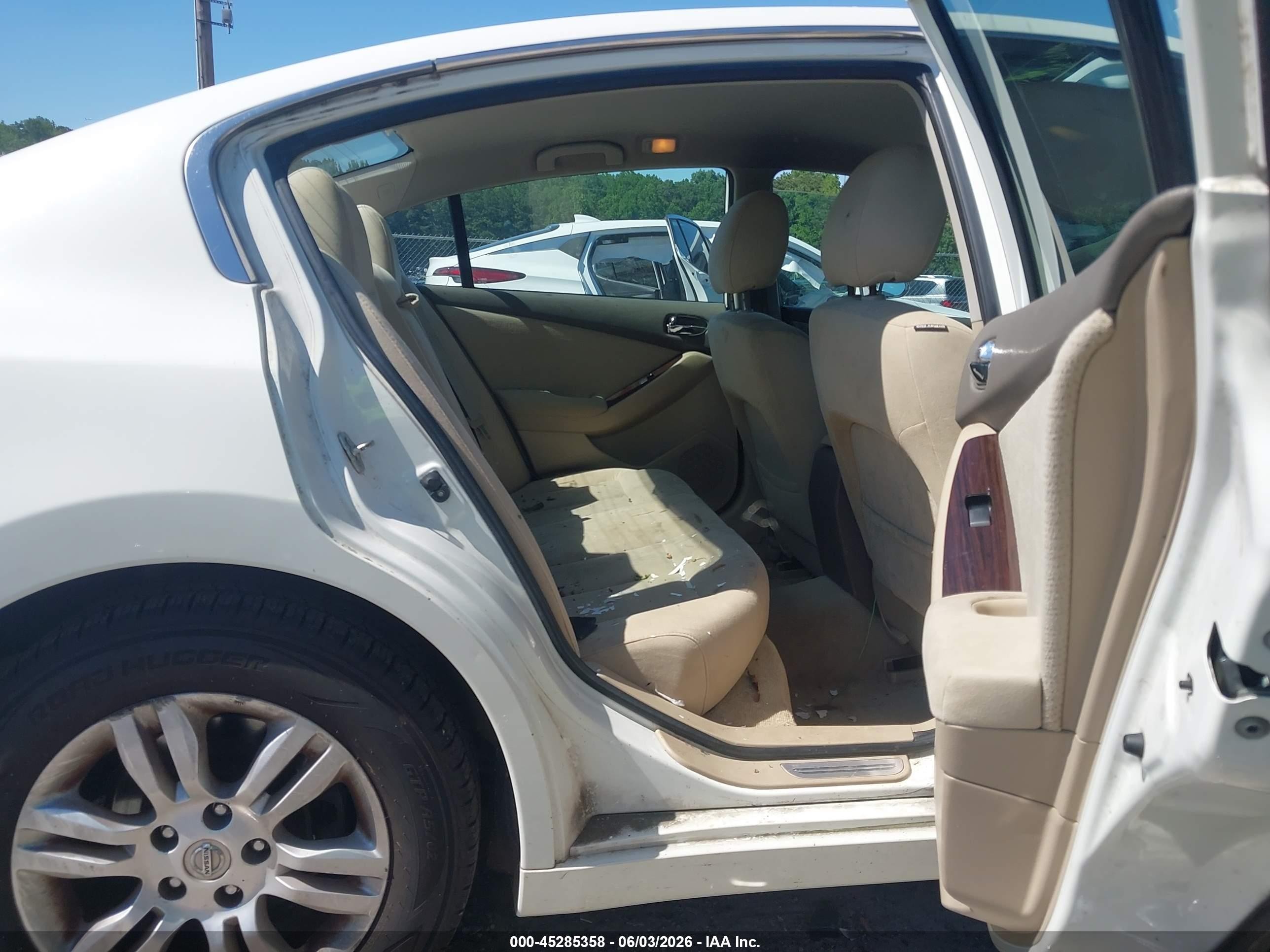 2012 Nissan Altima 2.5 S White vin: 1N4AL2AP9CC118348