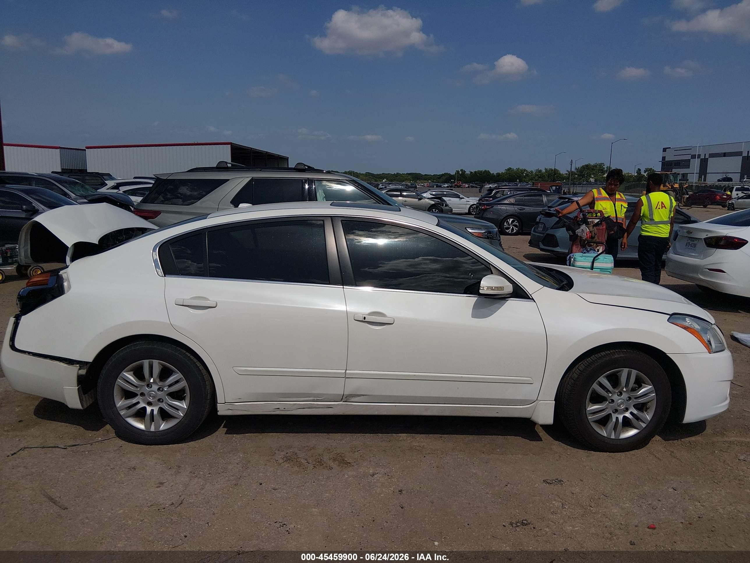 2012 Nissan Altima 2.5 S White vin: 1N4AL2AP9CC138244