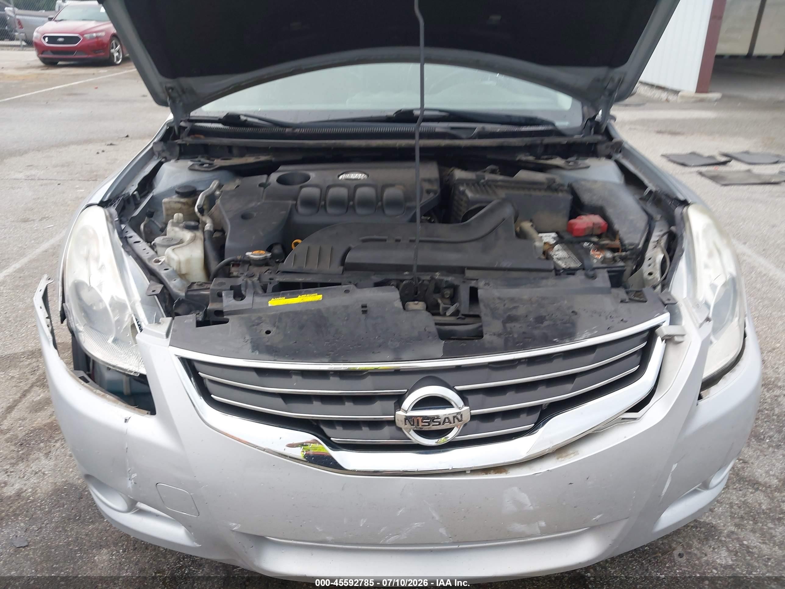2012 Nissan Altima 2.5 S Silver vin: 1N4AL2AP9CC147767