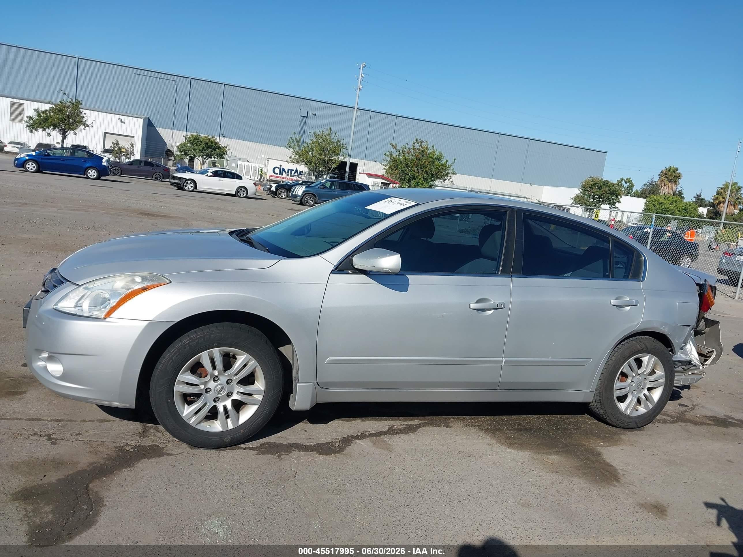 2012 Nissan Altima 2.5 S Silver vin: 1N4AL2AP9CN412417
