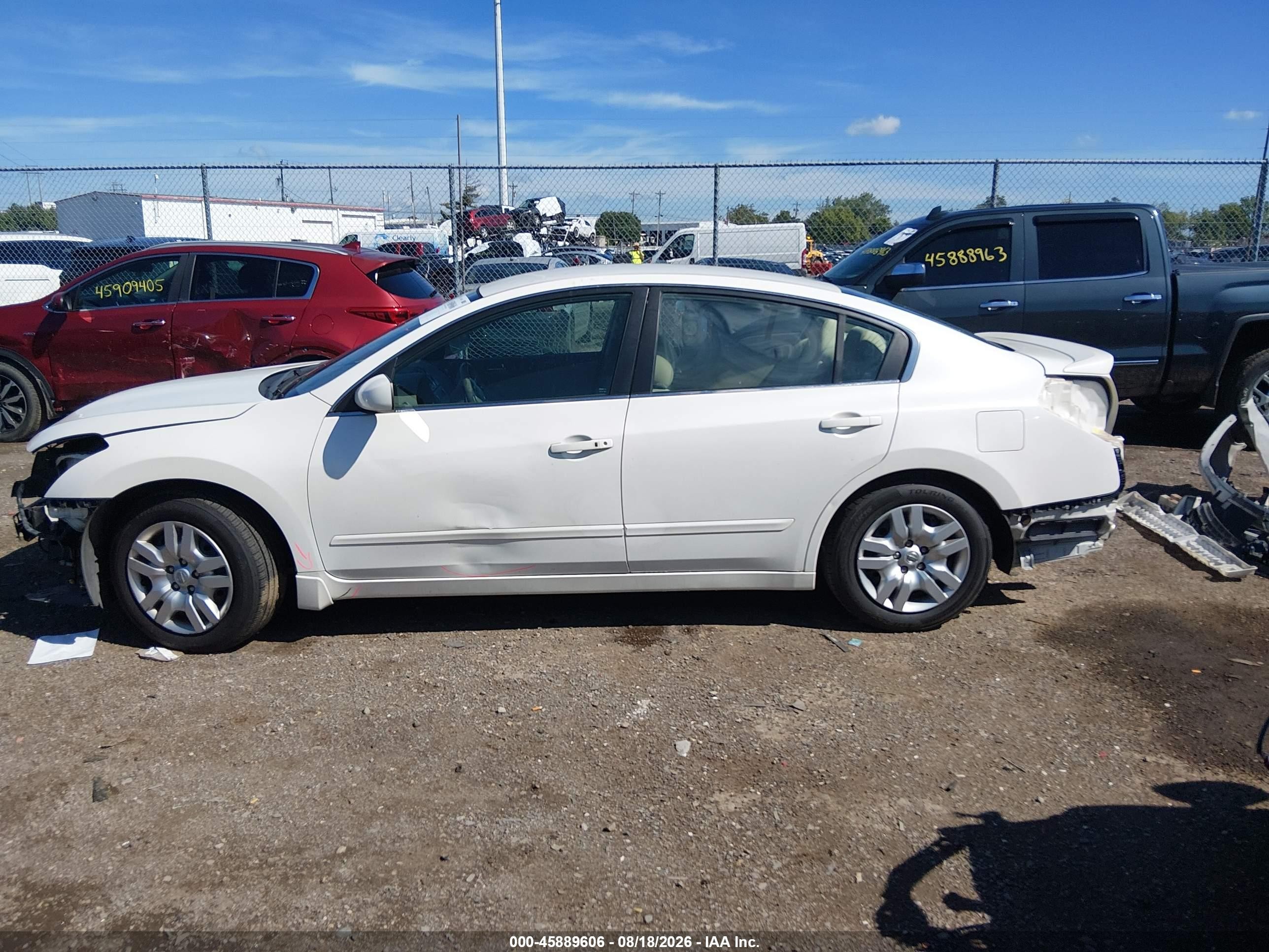 2012 Nissan Altima 2.5 S White vin: 1N4AL2AP9CN439553