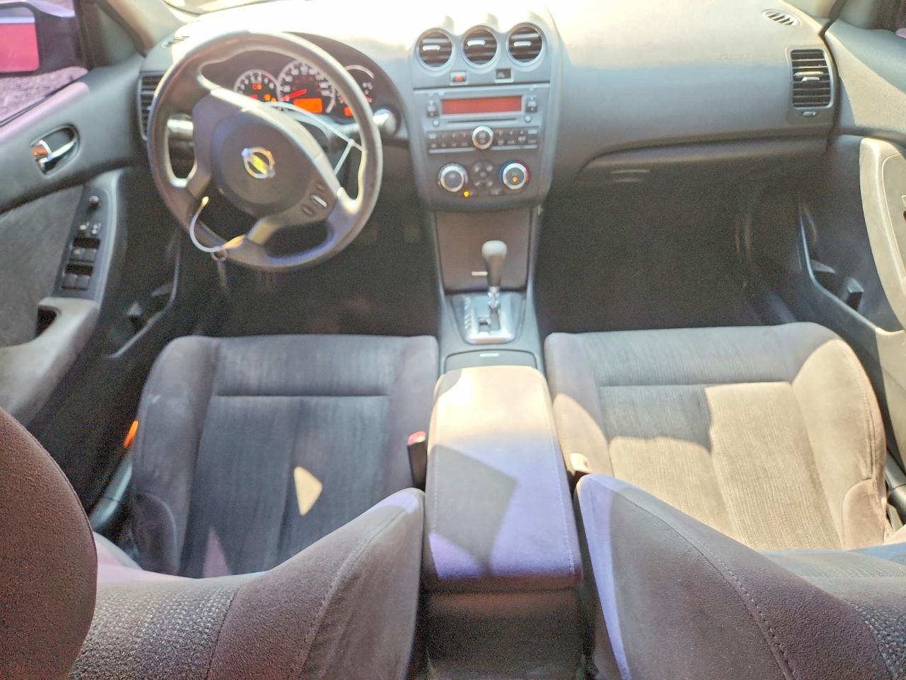 2012 Nissan Altima 2.5 Red vin: 1N4AL2AP9CN544237