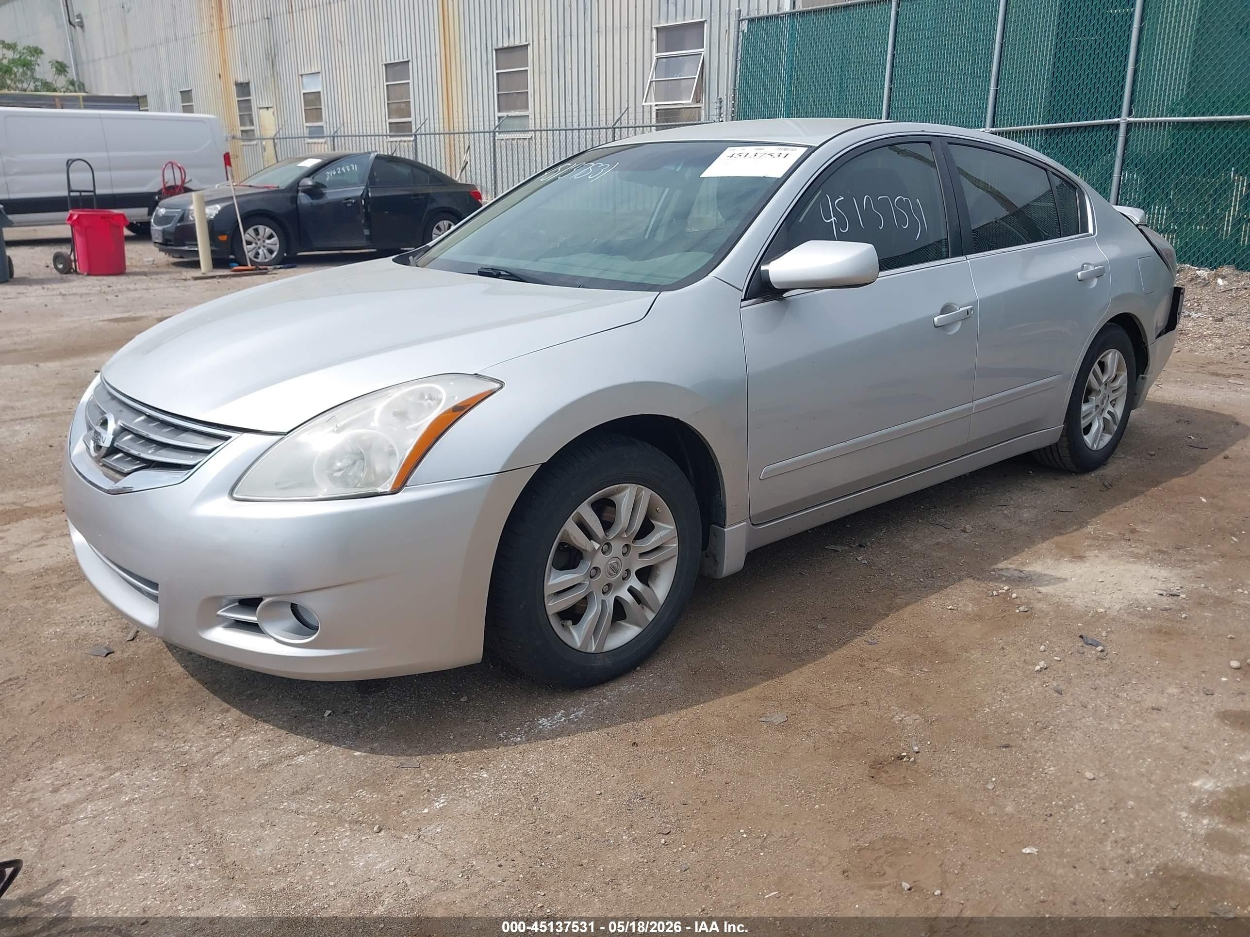 2012 Nissan Altima 2.5 S Silver vin: 1N4AL2AP9CN580753