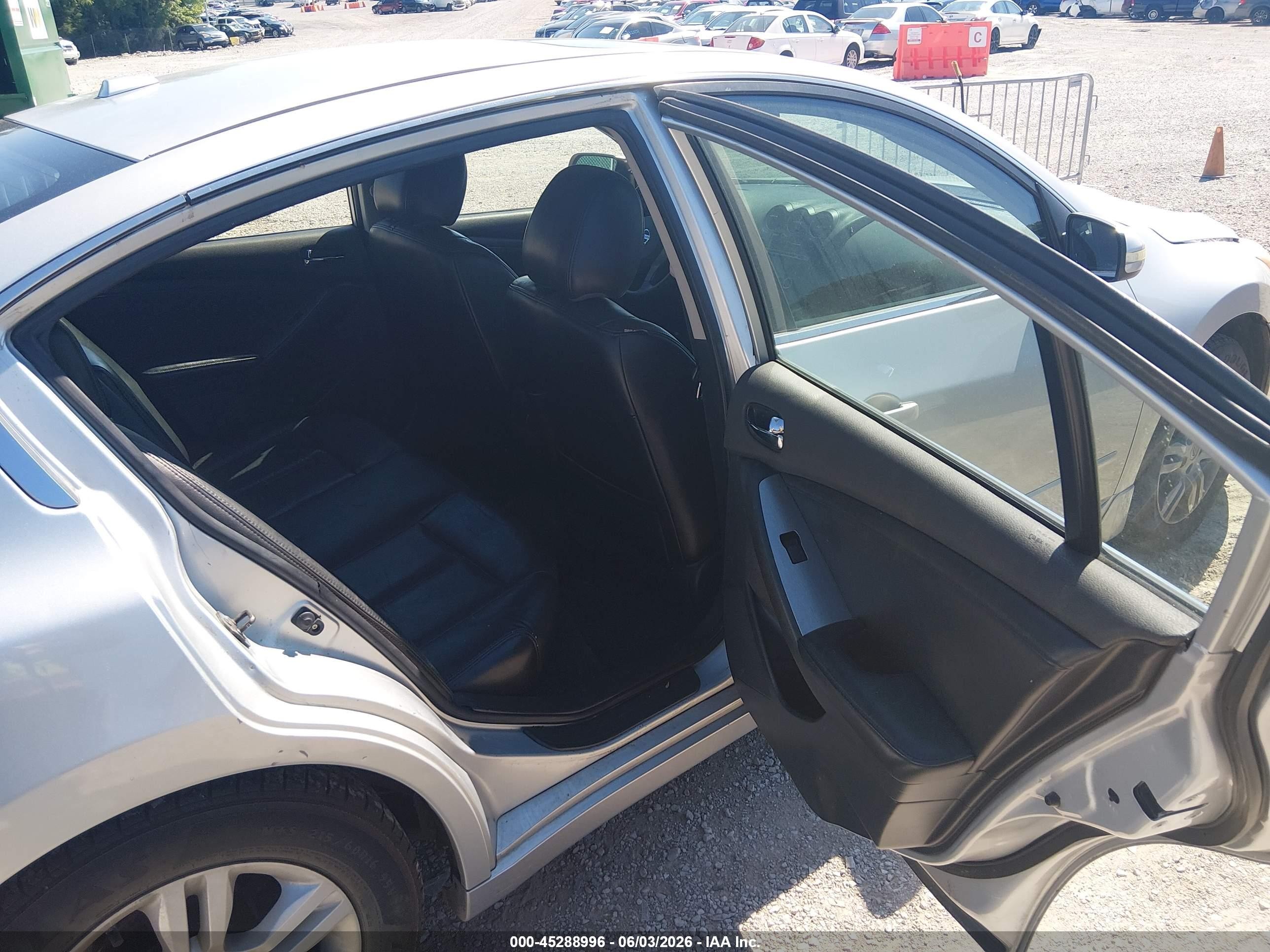2010 Nissan Altima 2.5 S Silver vin: 1N4AL2APXAC103564