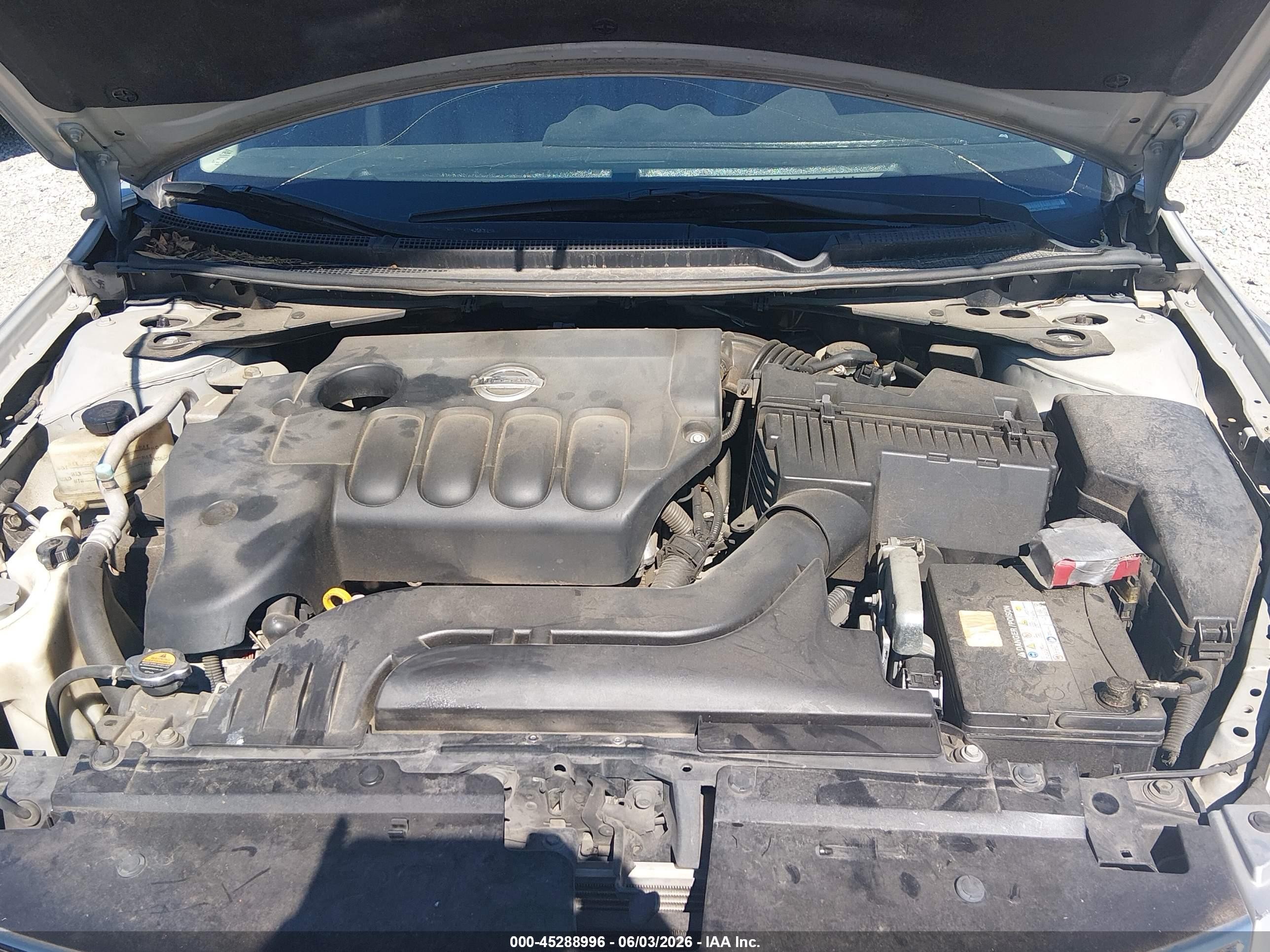 2010 Nissan Altima 2.5 S Silver vin: 1N4AL2APXAC103564