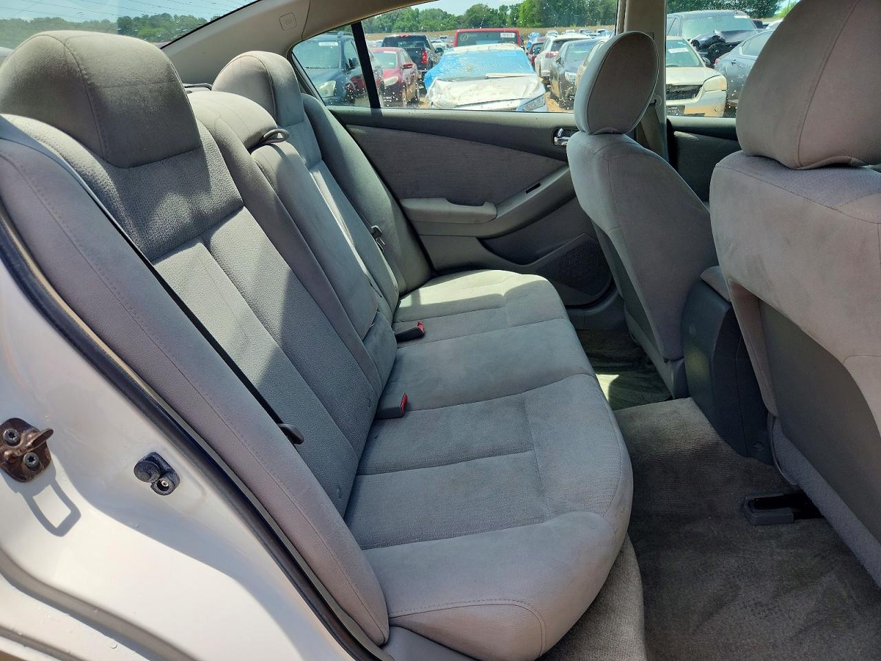 2010 Nissan Altima 2.5 White vin: 1N4AL2APXAC144809