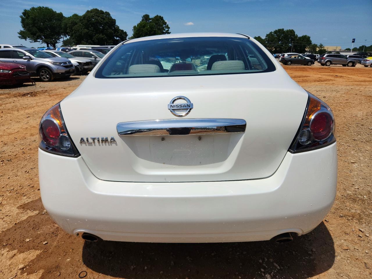 2010 Nissan Altima 2.5 White vin: 1N4AL2APXAC144809