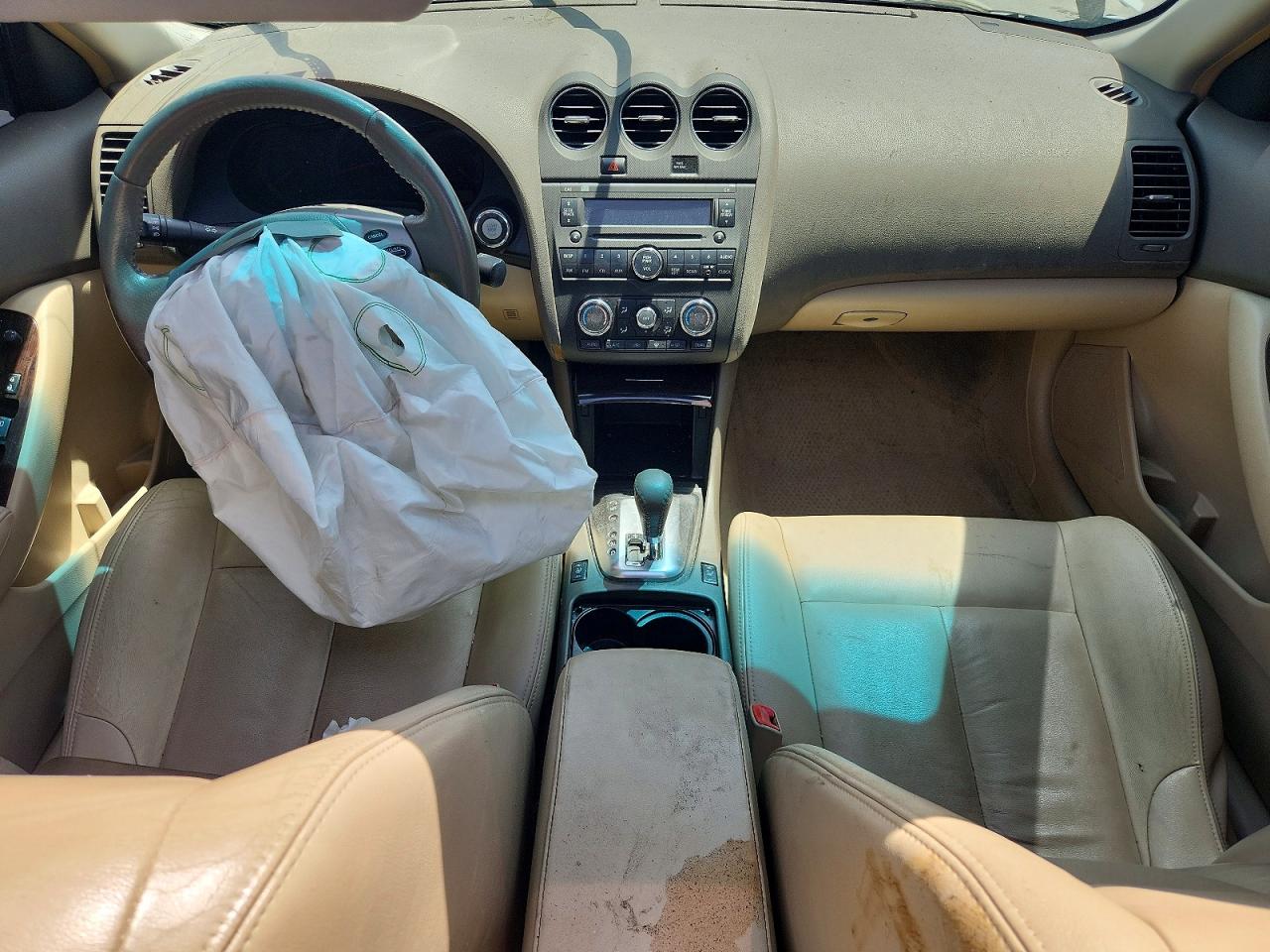 2010 Nissan Altima 2.5 White vin: 1N4AL2APXAC170021