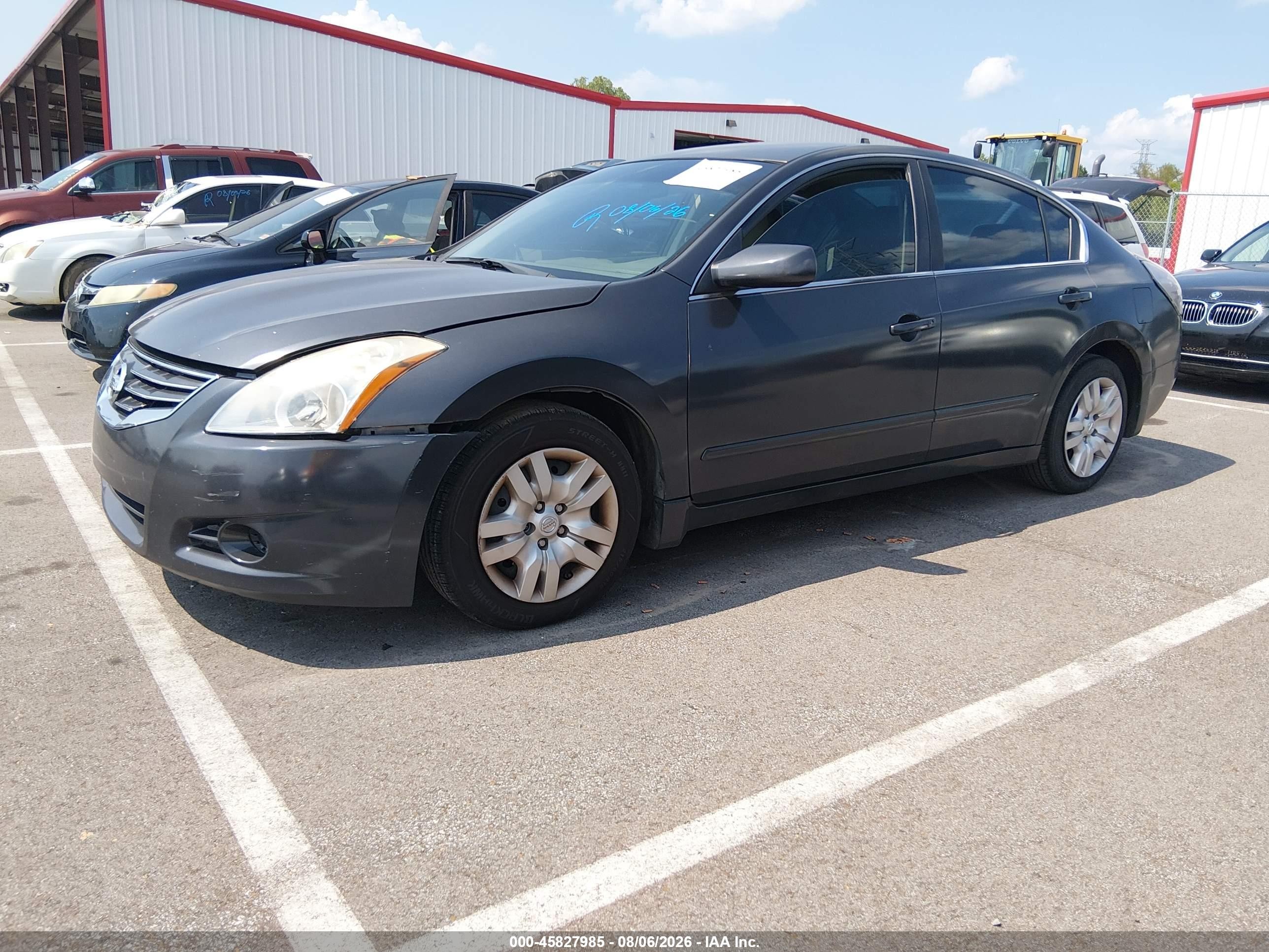 2010 Nissan Altima 2.5 S Silver vin: 1N4AL2APXAC173632