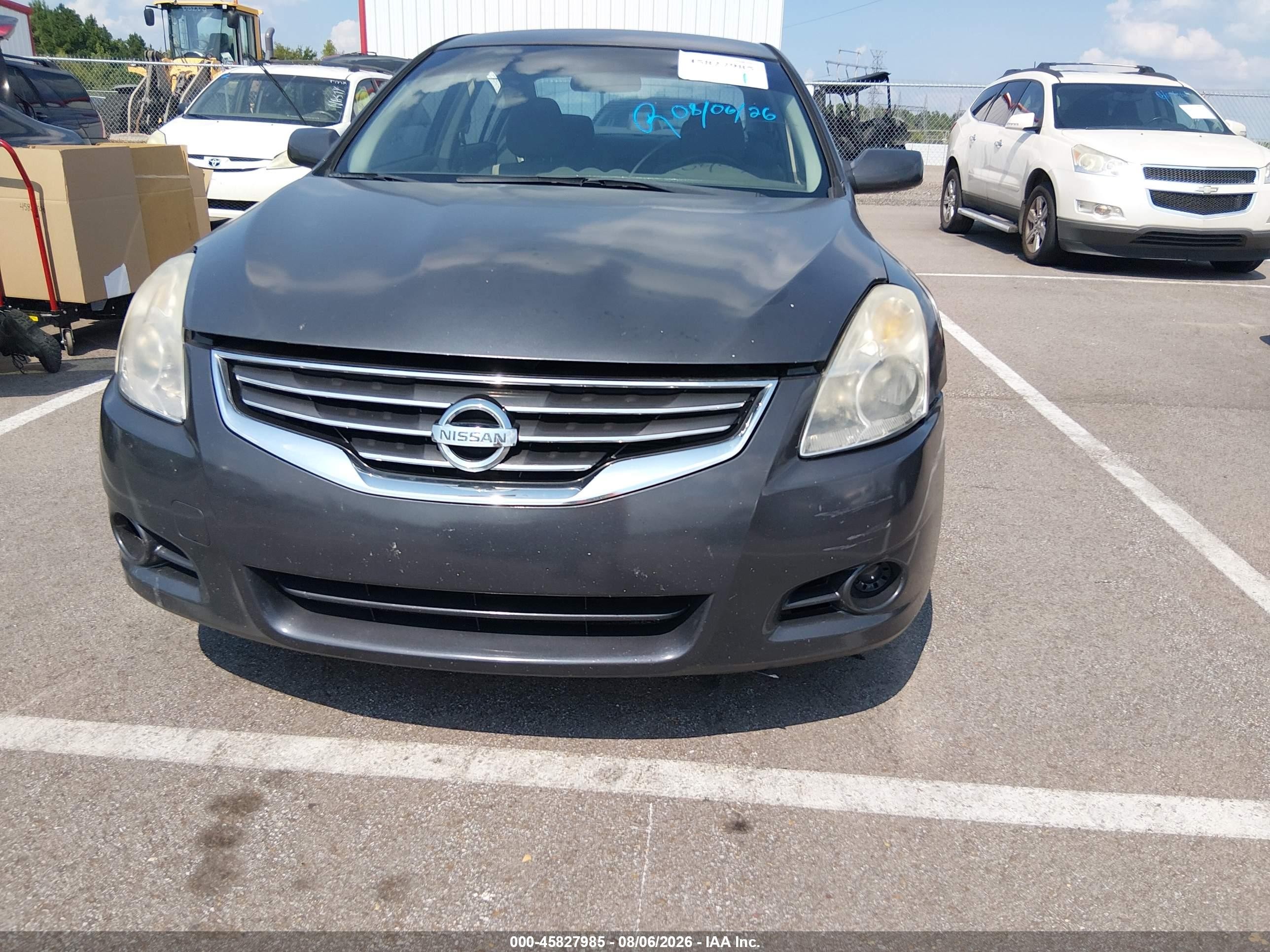 2010 Nissan Altima 2.5 S Silver vin: 1N4AL2APXAC173632