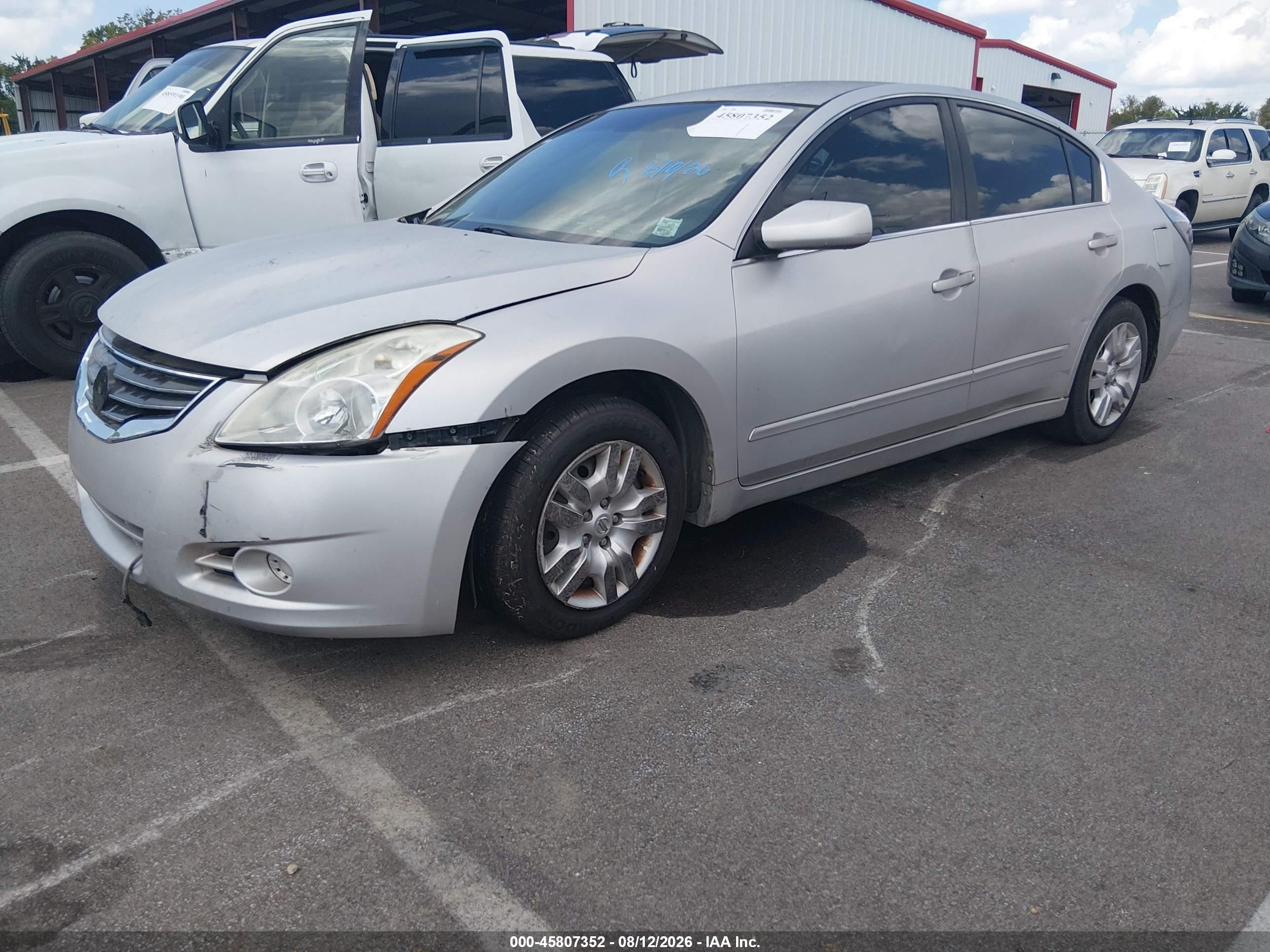 2010 Nissan Altima 2.5 Серебряный vin: 1N4AL2APXAN403299