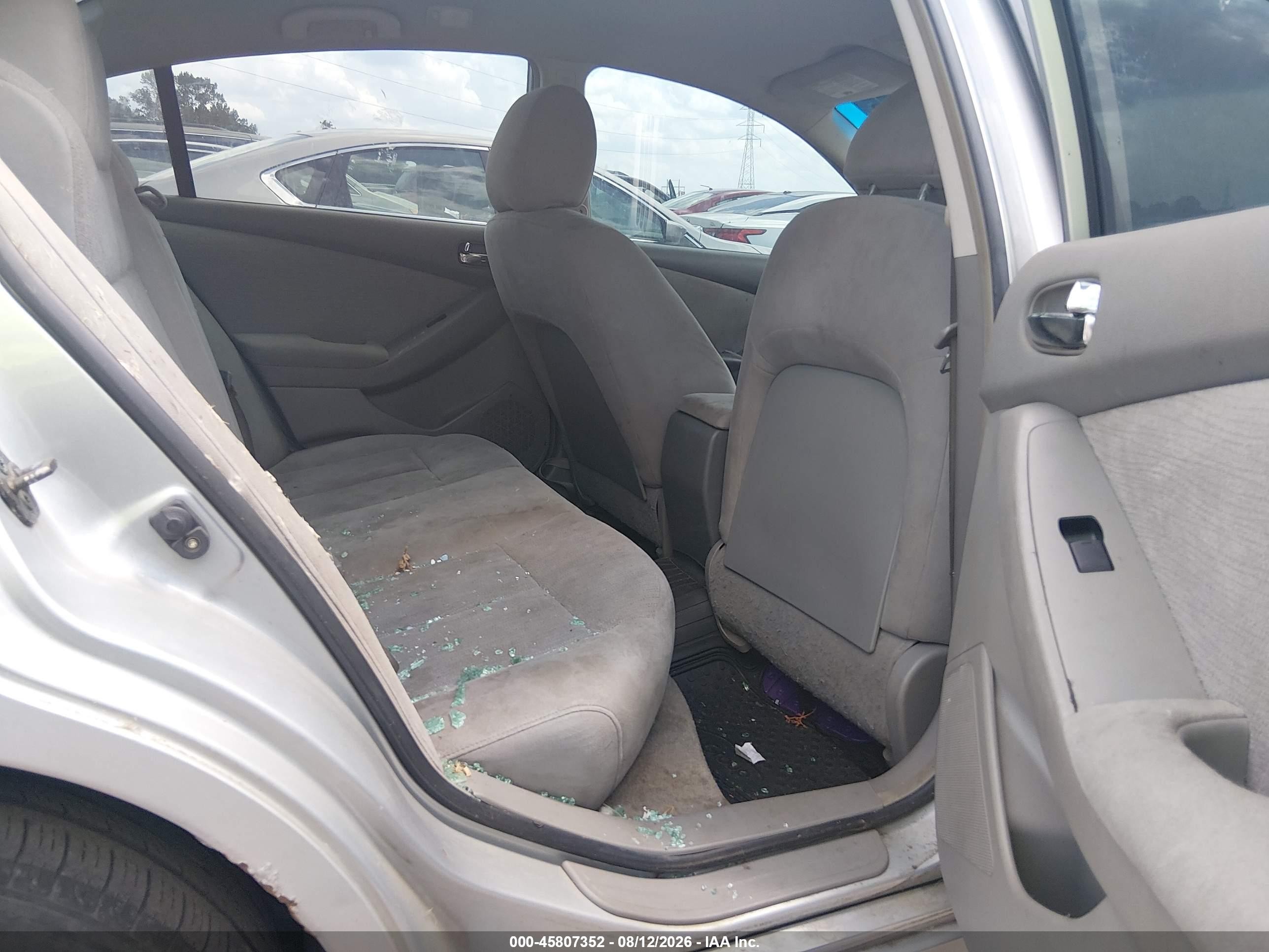 2010 Nissan Altima 2.5 Серебряный vin: 1N4AL2APXAN403299