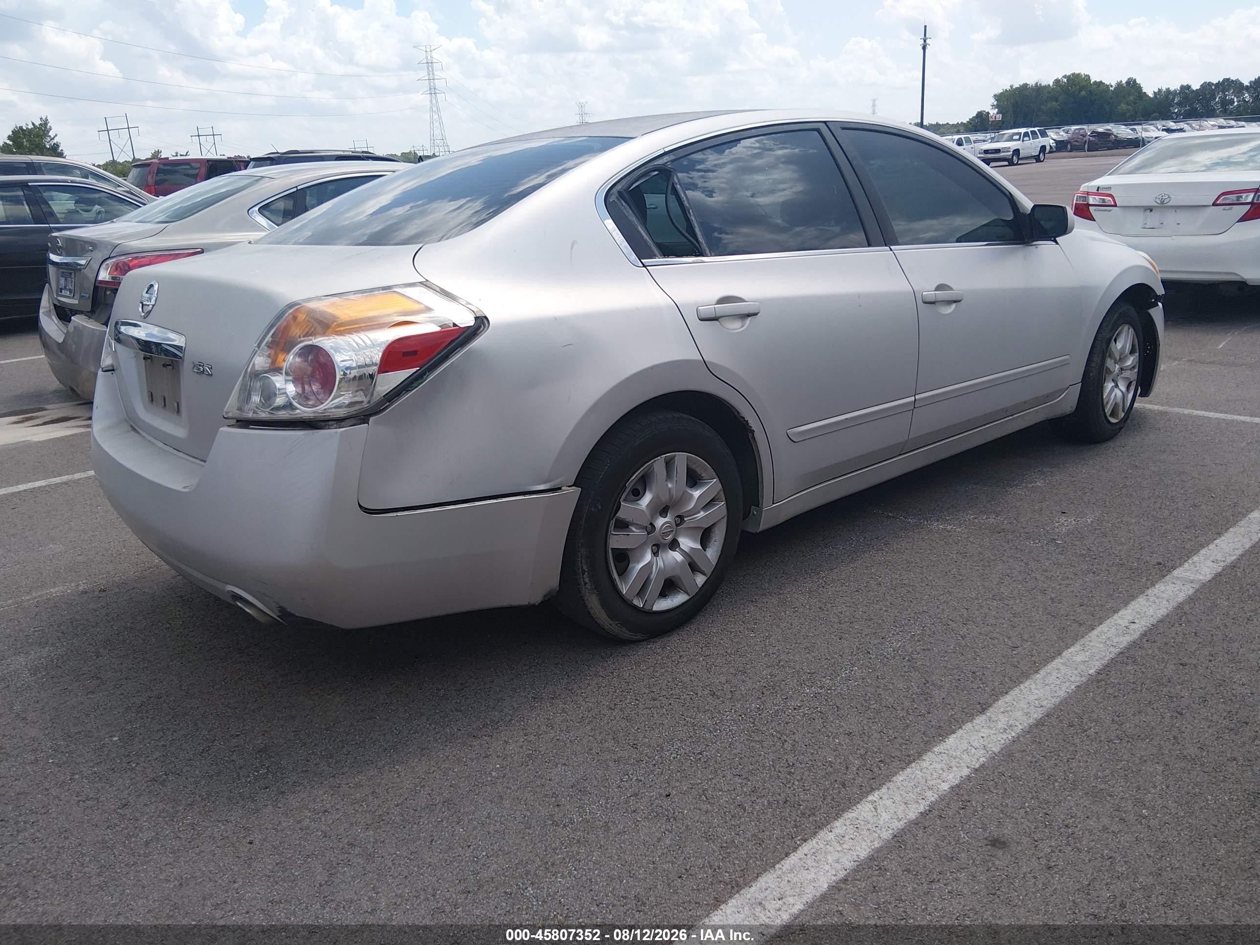 2010 Nissan Altima 2.5 Серебряный vin: 1N4AL2APXAN403299