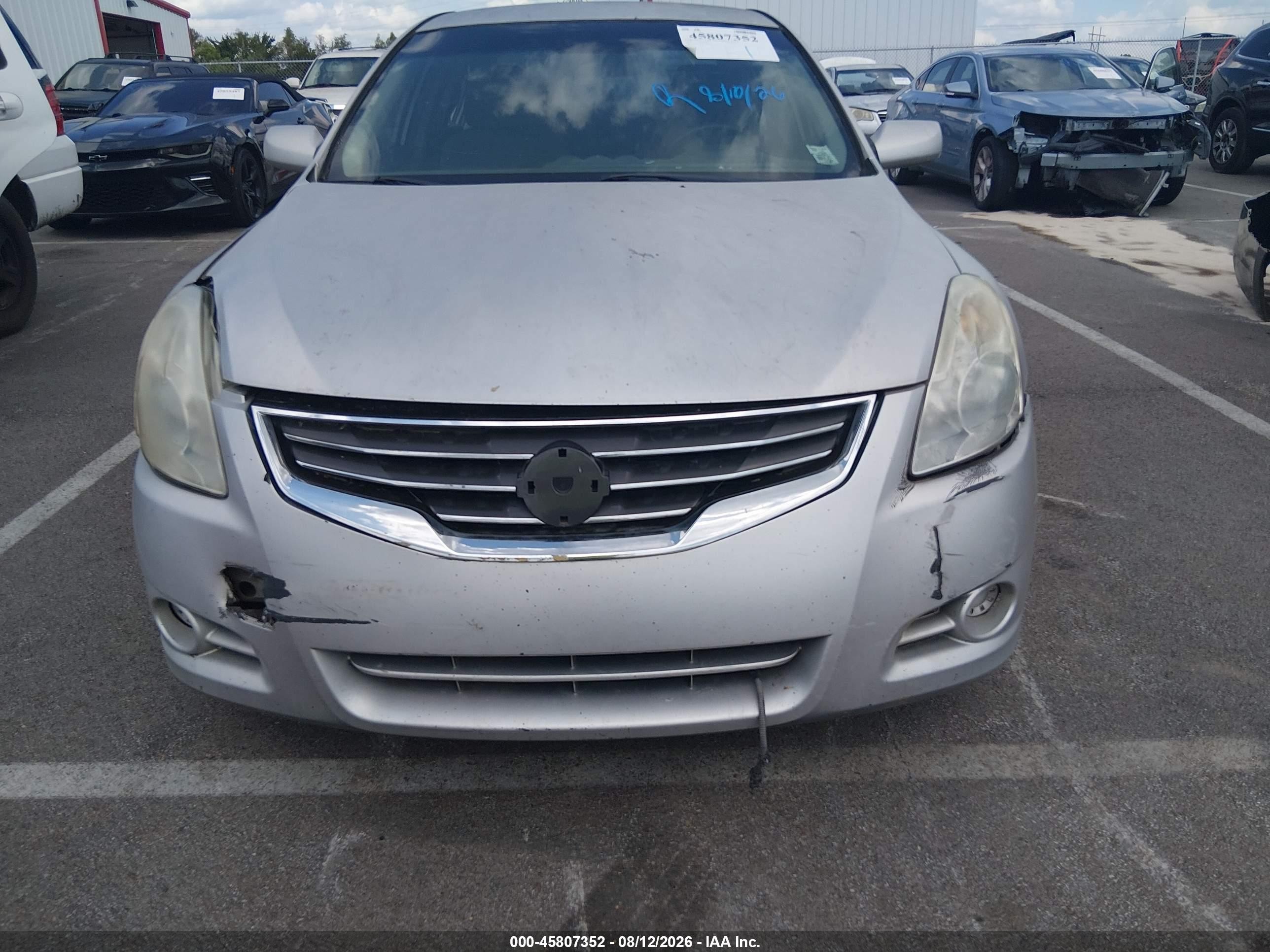 2010 Nissan Altima 2.5 Серебряный vin: 1N4AL2APXAN403299