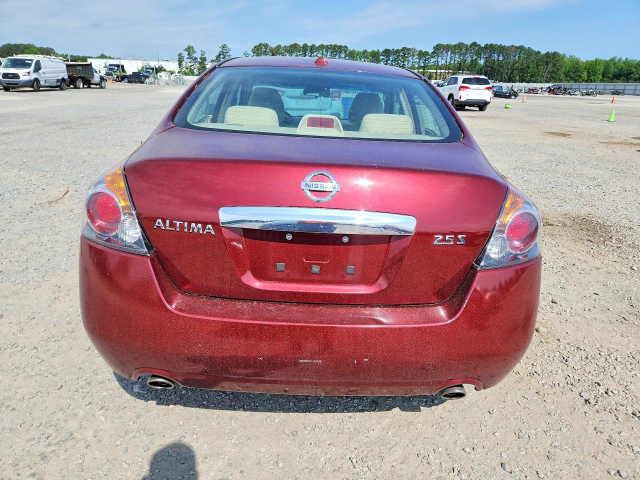 2010 Nissan Altima 2.5 Burgundy vin: 1N4AL2APXAN422239