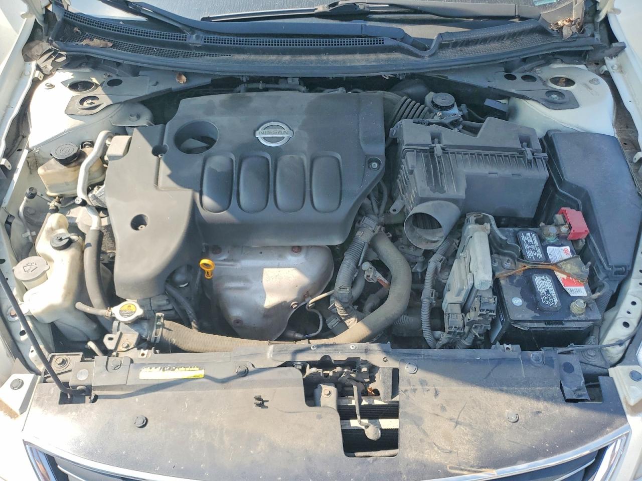 2010 Nissan Altima 2.5 White vin: 1N4AL2APXAN425514