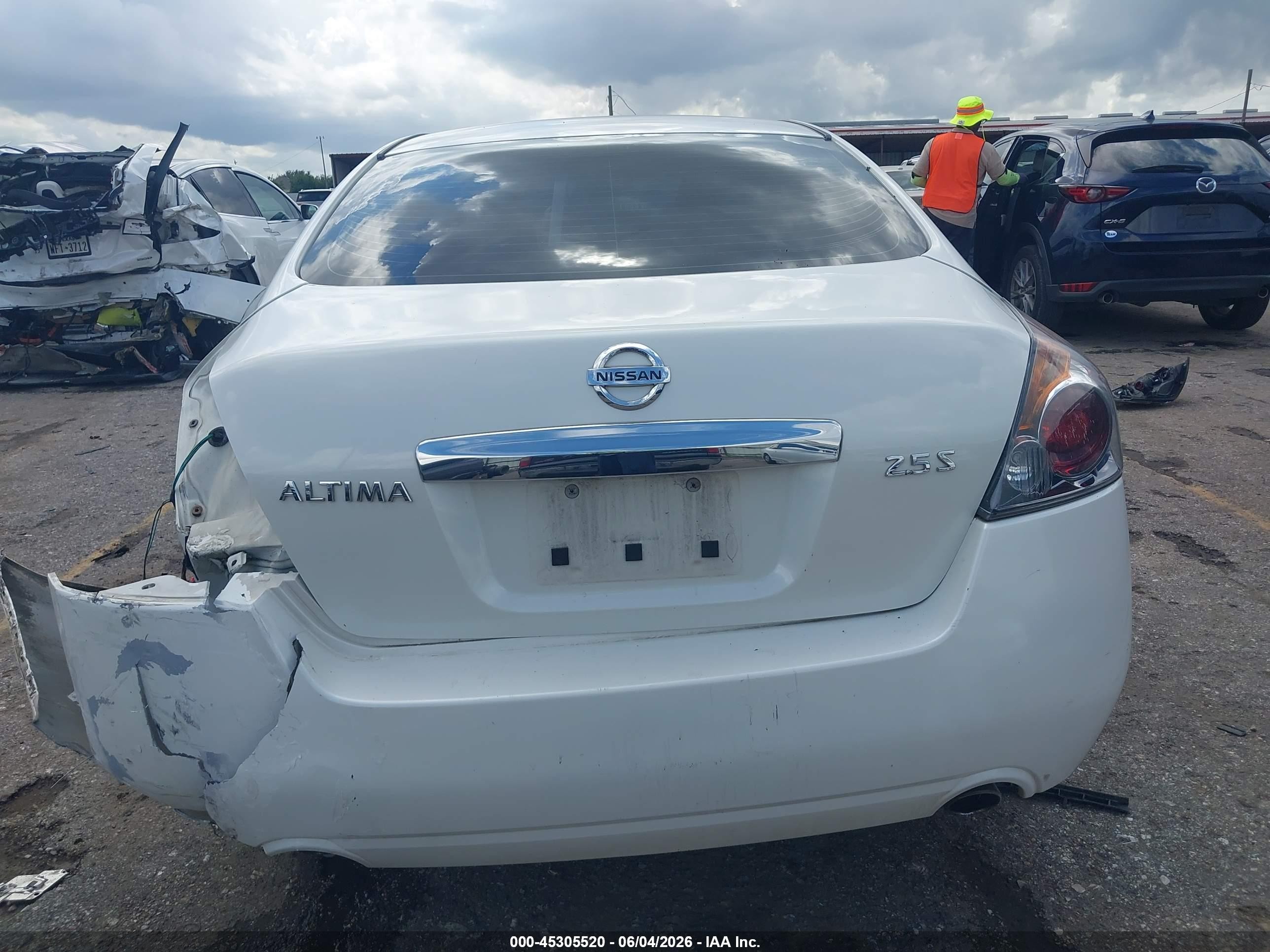 2010 Nissan Altima 2.5 S White vin: 1N4AL2APXAN436934