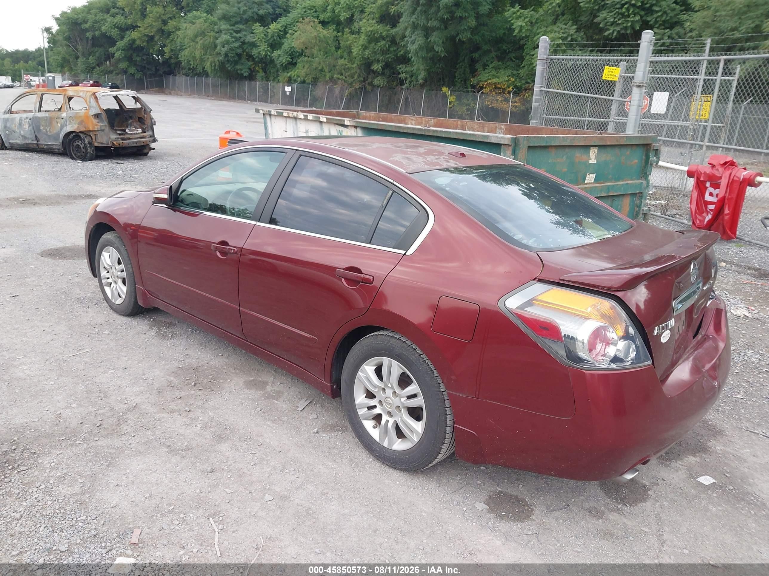 2010 Nissan Altima 2.5 S Burgundy vin: 1N4AL2APXAN452809