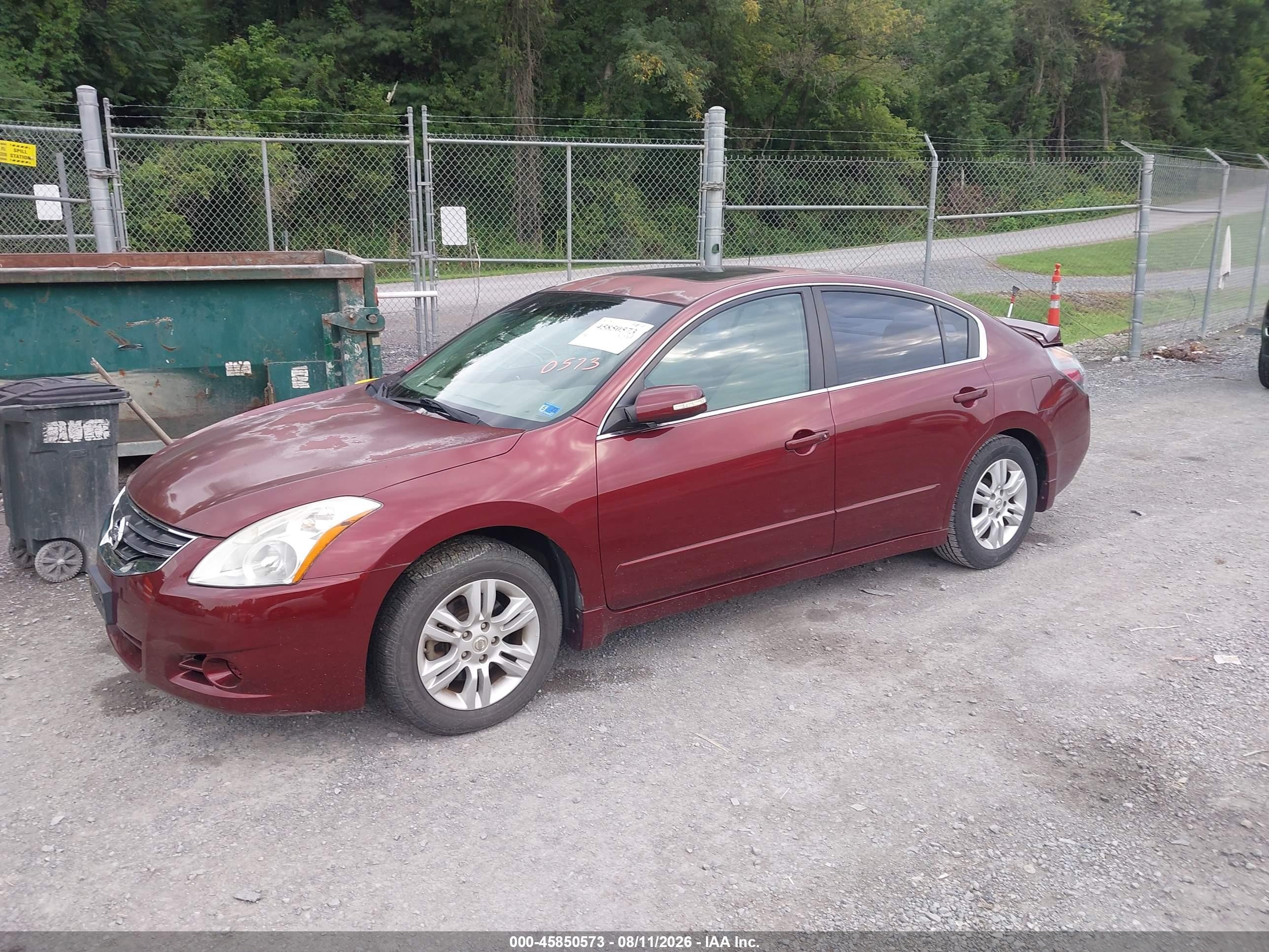 2010 Nissan Altima 2.5 S Burgundy vin: 1N4AL2APXAN452809