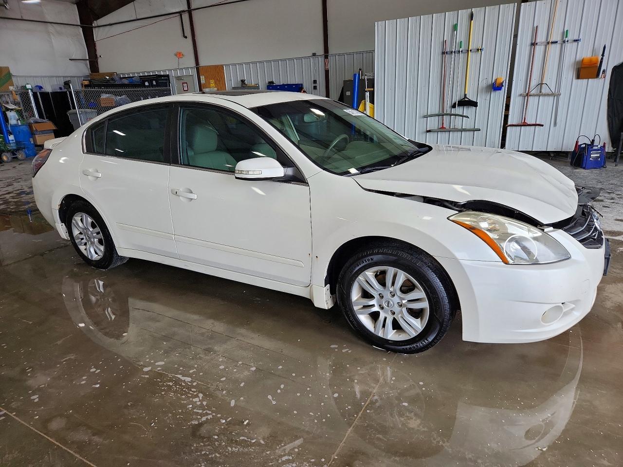 2010 Nissan Altima 2.5 White vin: 1N4AL2APXAN458707