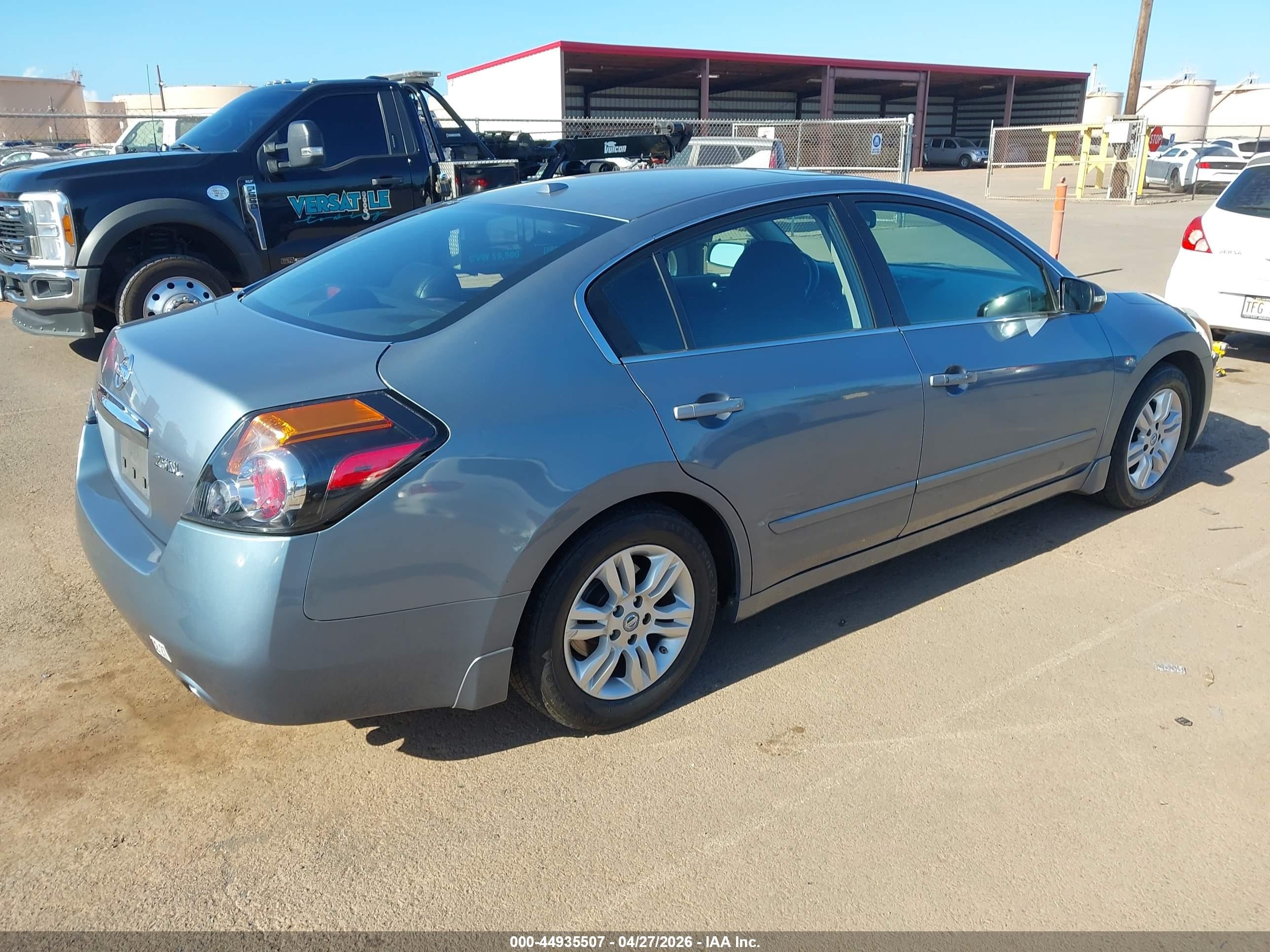 2010 Nissan Altima 2.5 S Light Blue vin: 1N4AL2APXAN471165