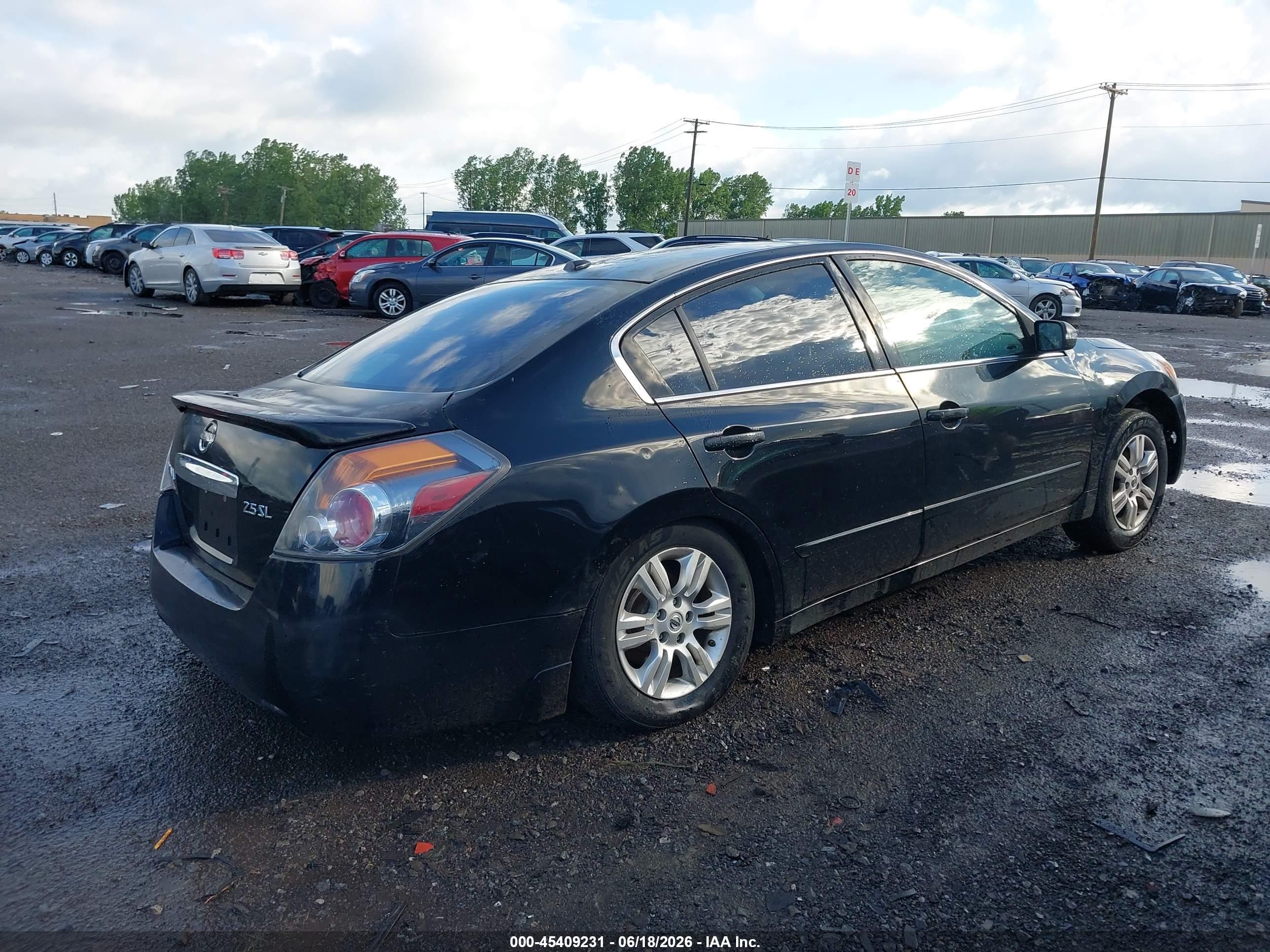 2010 Nissan Altima 2.5 S Black vin: 1N4AL2APXAN497314