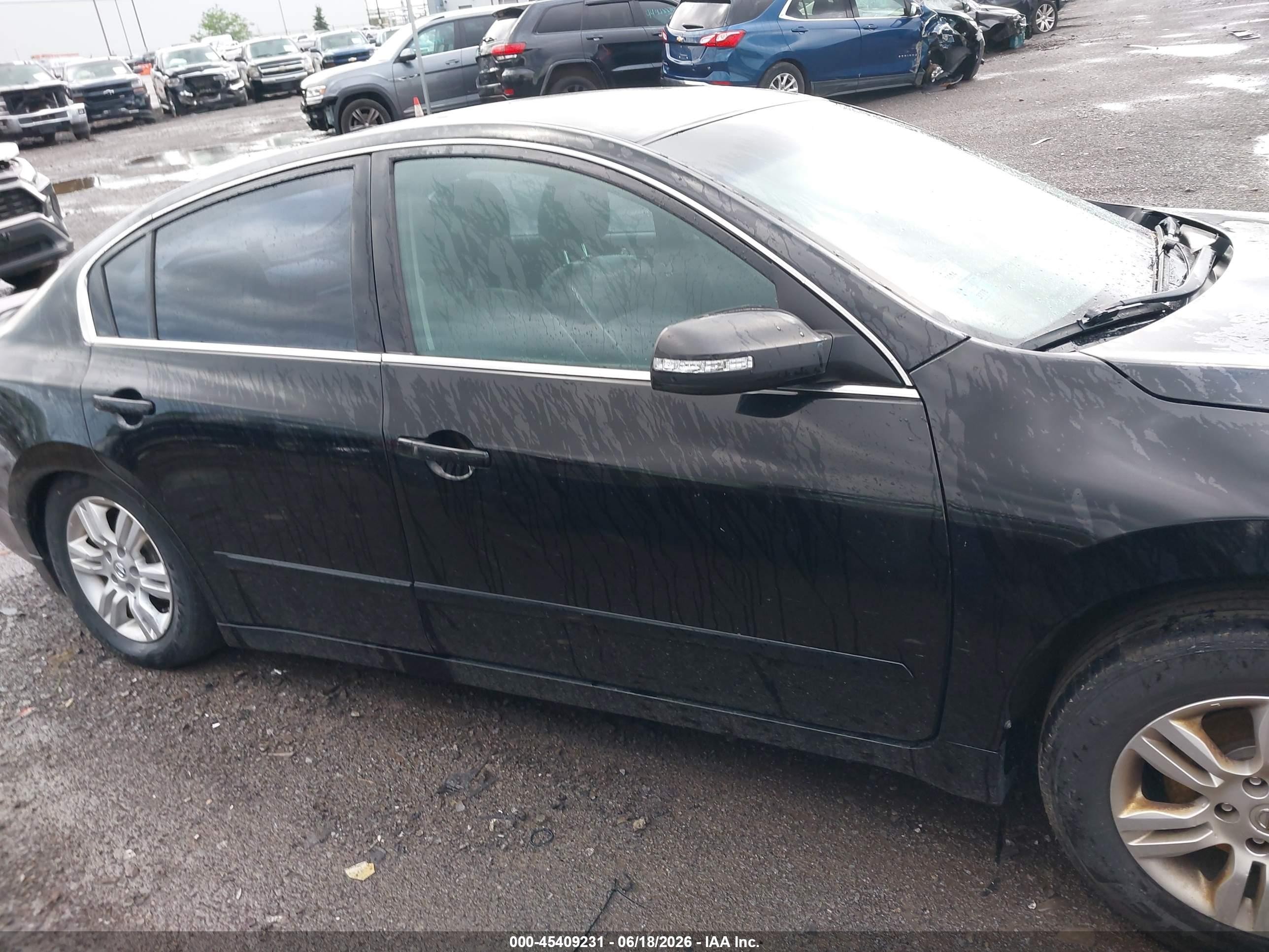 2010 Nissan Altima 2.5 S Black vin: 1N4AL2APXAN497314