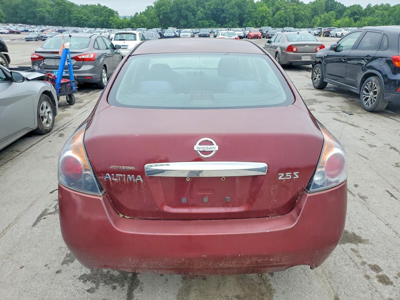 2010 Nissan Altima 2.5 Red vin: 1N4AL2APXAN501653